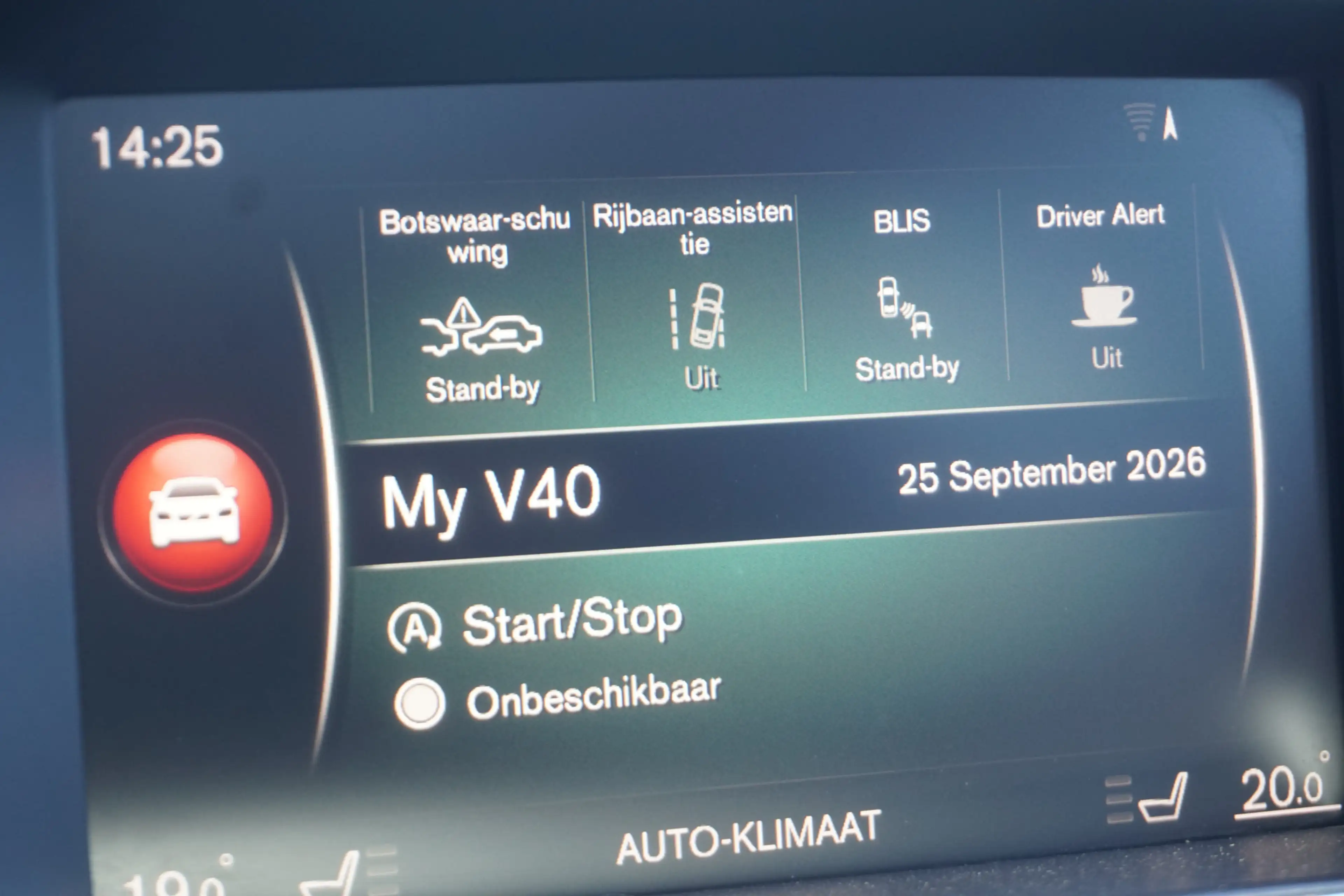Volvo V40 1.5 T3 Polar+ Sport R- Design | PANO | FULL LED | — photo 19