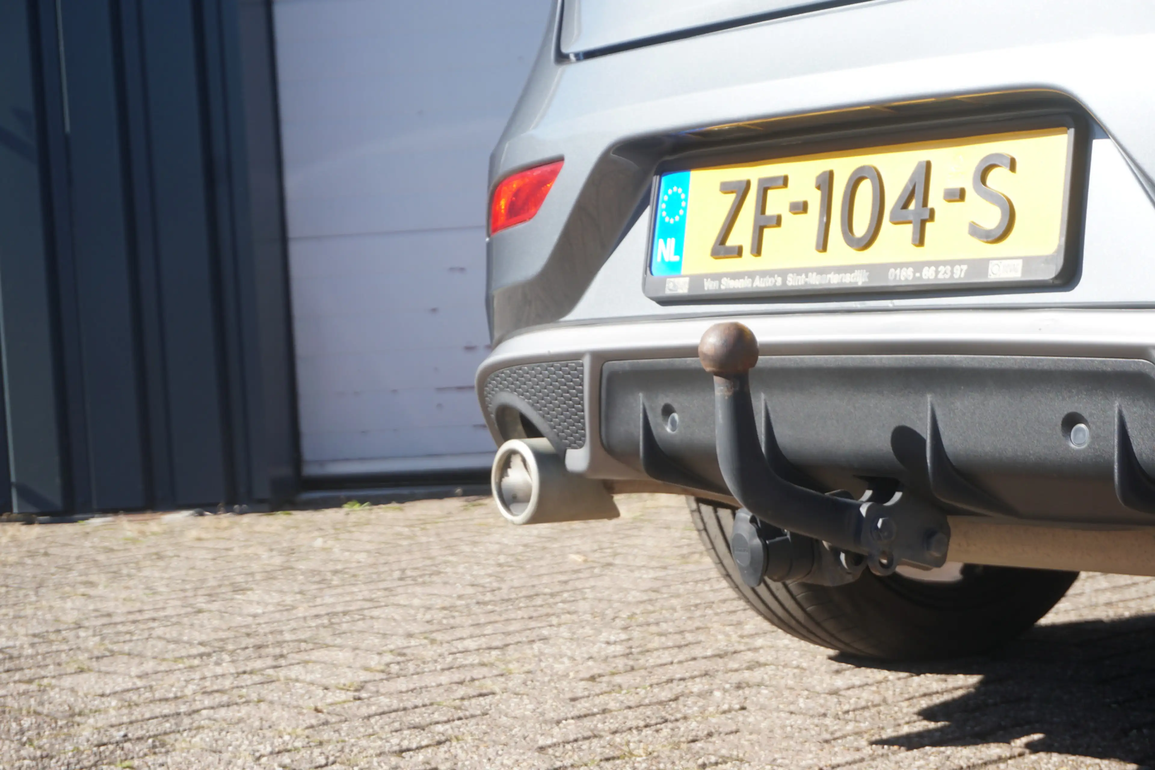 Volvo V40 1.5 T3 Polar+ Sport R- Design | PANO | FULL LED | — photo 10