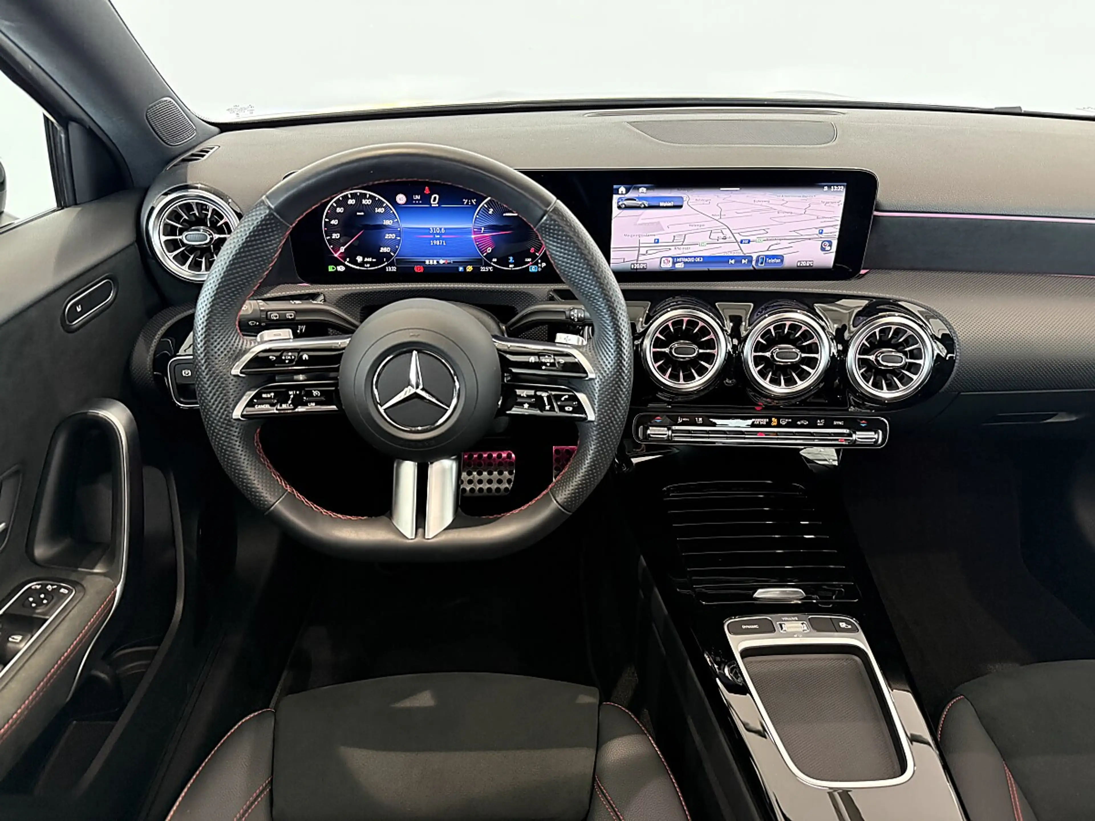Mercedes-Benz A 200 d AMG-Line Aut.*Panorama*Kamera*LED*Spur — photo 14