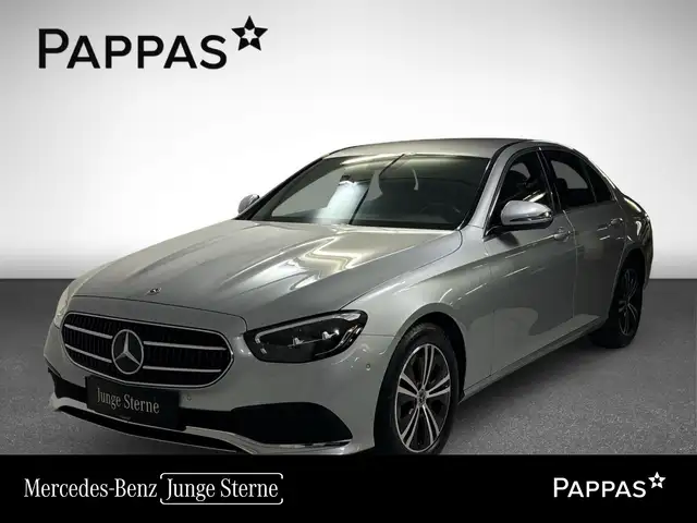 Mercedes-Benz E 220 d Limousine Navi PTS Cam AUT AHK LED SHZ