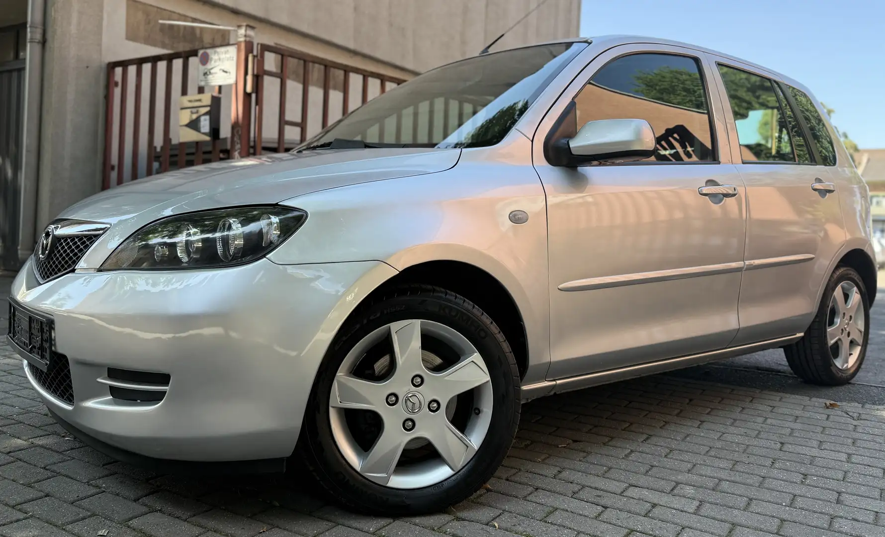 Mazda 2 1.4 Active Automatik Klima Tüv Neu Garantie Grau - 1