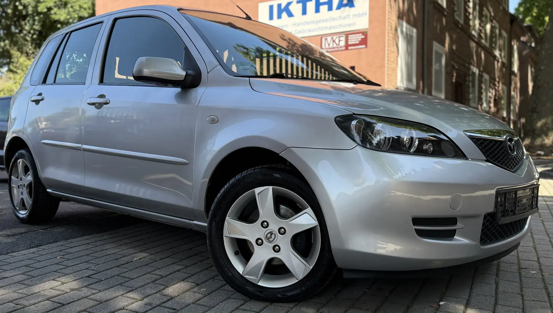 Mazda 2 1.4 Active Automatik Klima Tüv Neu Garantie Grau - 2