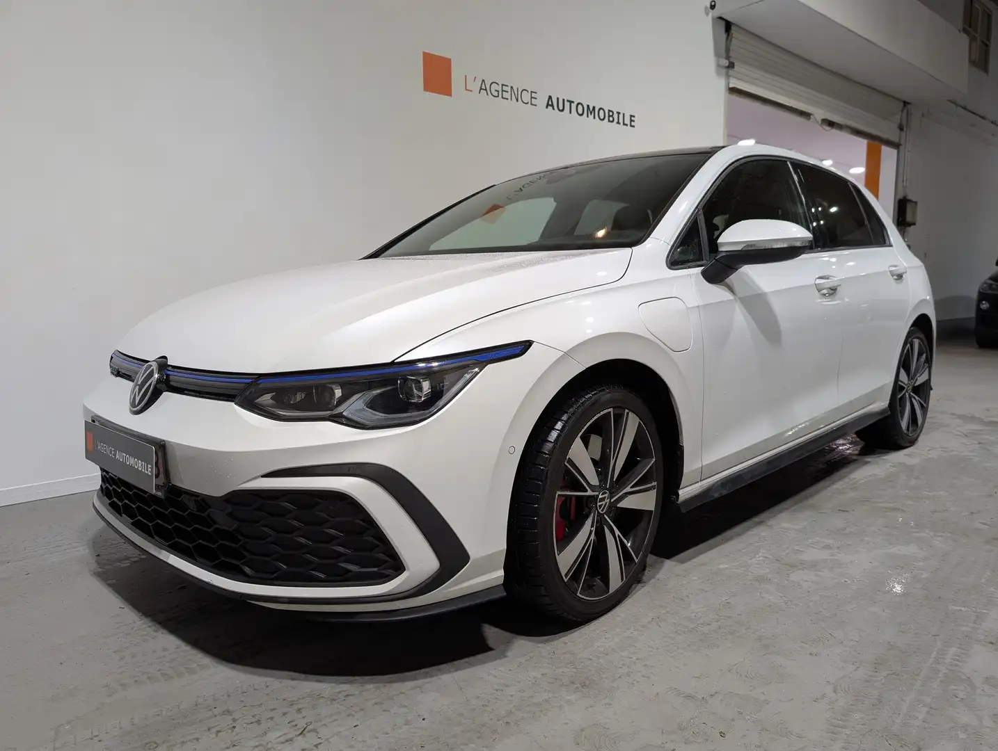 Volkswagen Golf 1.4 eHybrid / 12 mois de garantie Weiß - 2