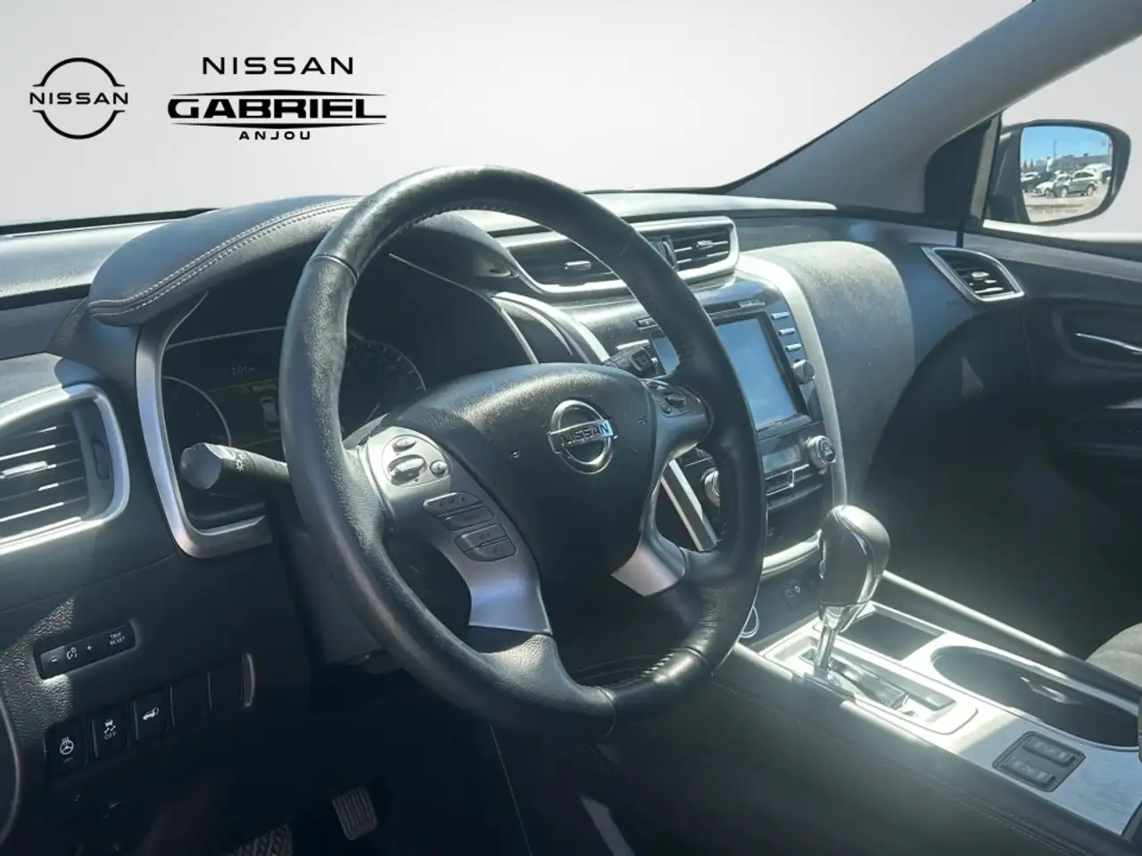 Nissan Murano снимка Nissan Murano