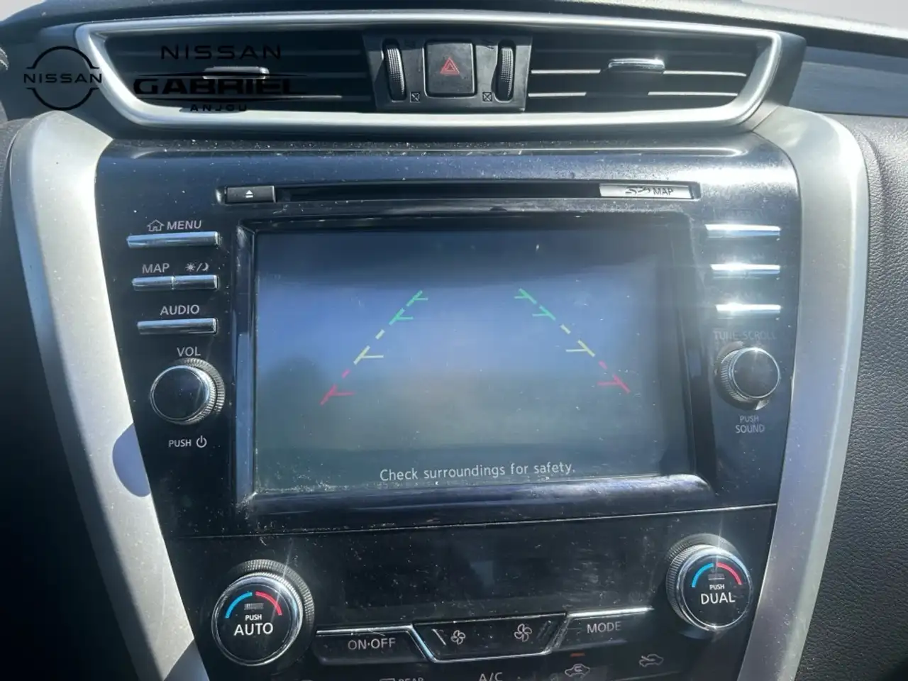 Nissan Murano снимка Nissan Murano