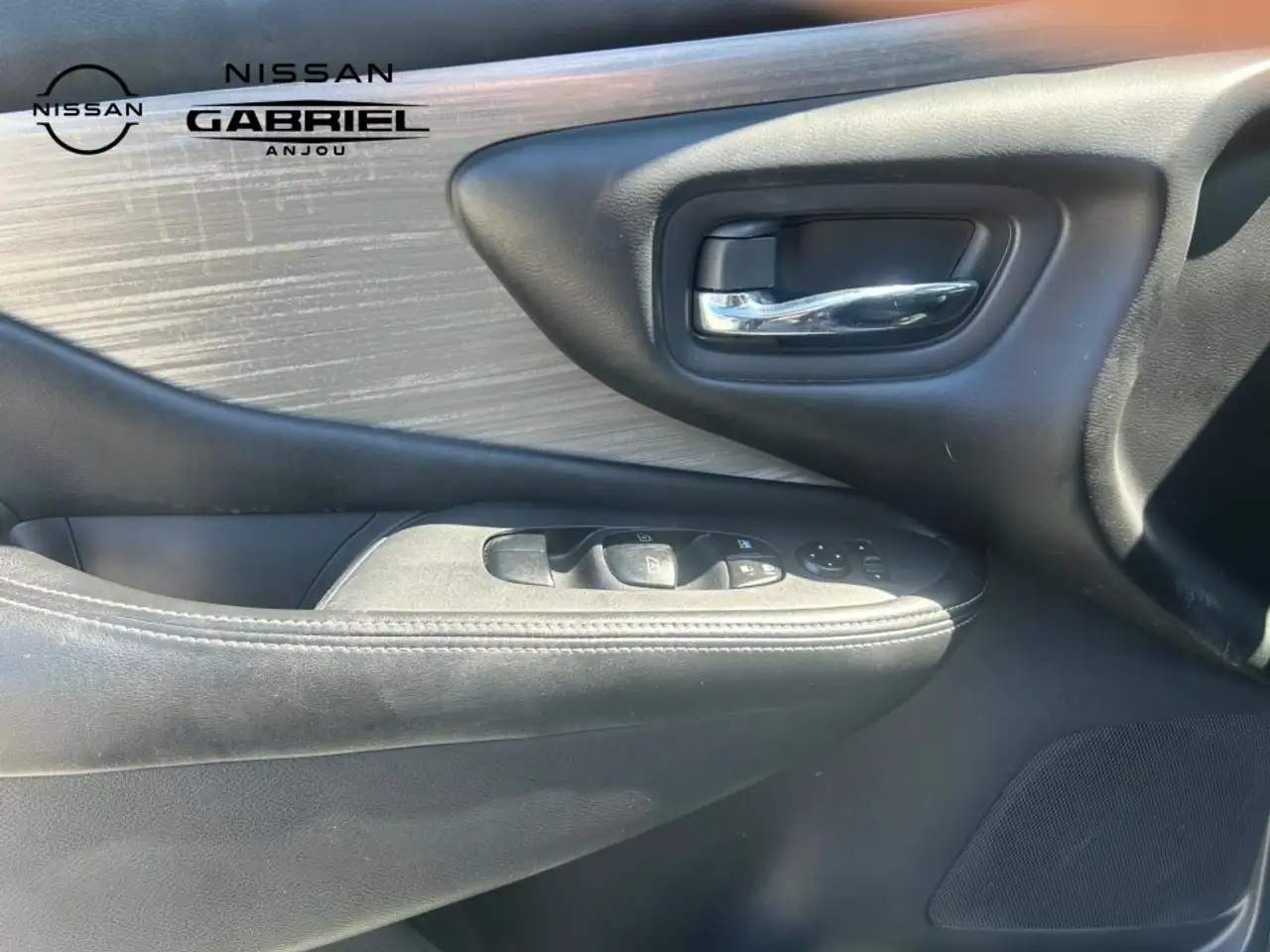 Nissan Murano снимка Nissan Murano
