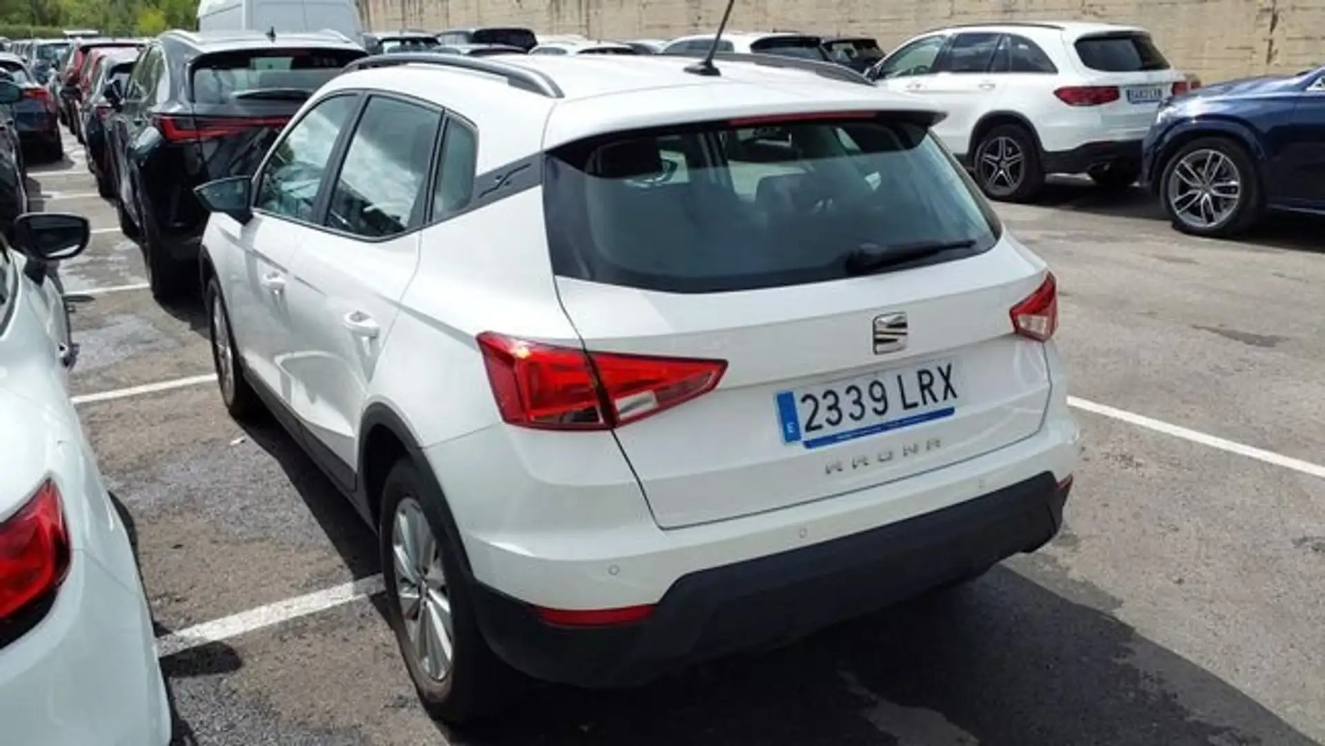 SEAT Arona 1.0 TSI 81kW (110CV) Style Go2 Blanco - 2