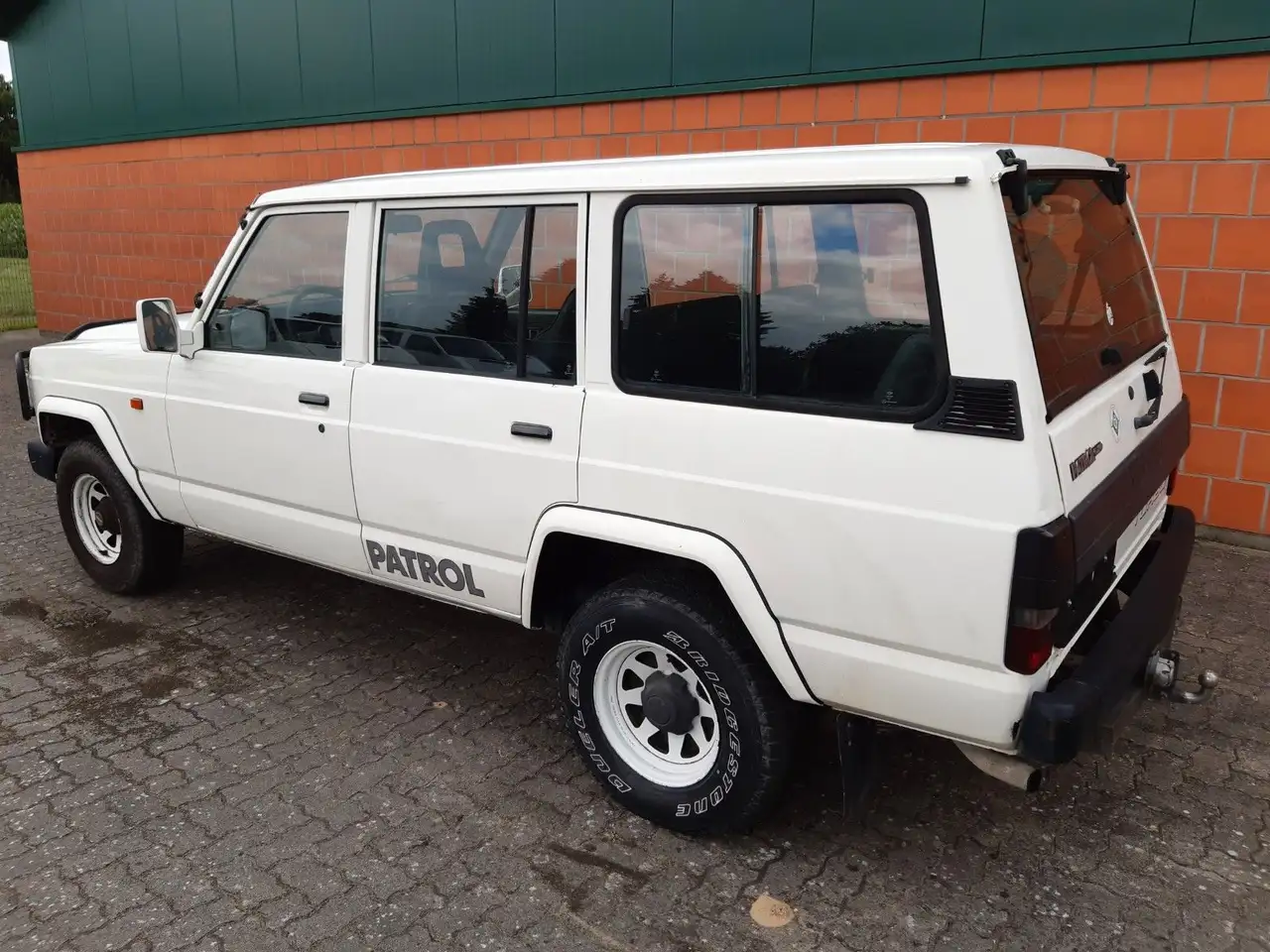 Nissan Patrol - 260 - 2,8 Turbo - Diesel lang -7 Sitzer, foto 4