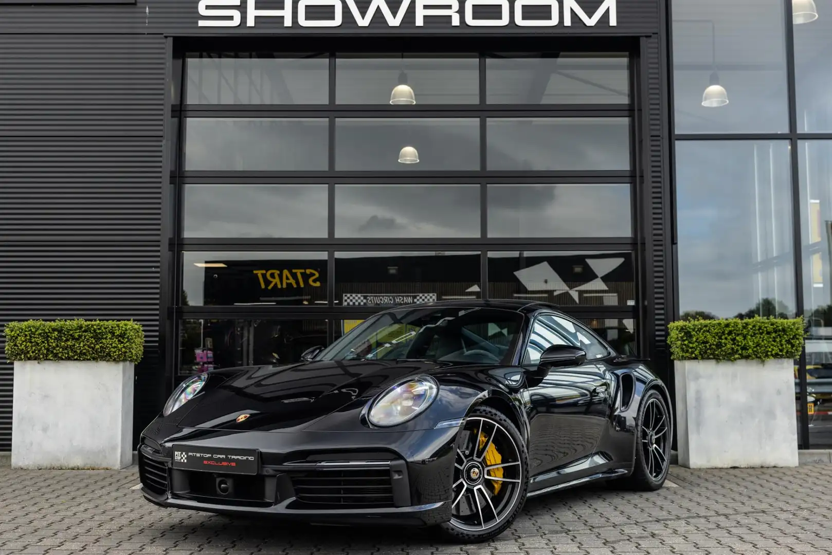 Porsche 992 992 3.8 Turbo S, 650pk, Carbon, Burmester, 1e lak! Zwart - 2