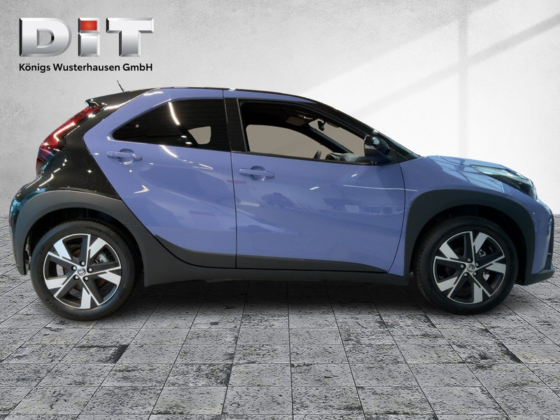 Toyota Aygo 1.5 Teamplayer ACC LED Navi SHZ Kam. PDC — photo 7