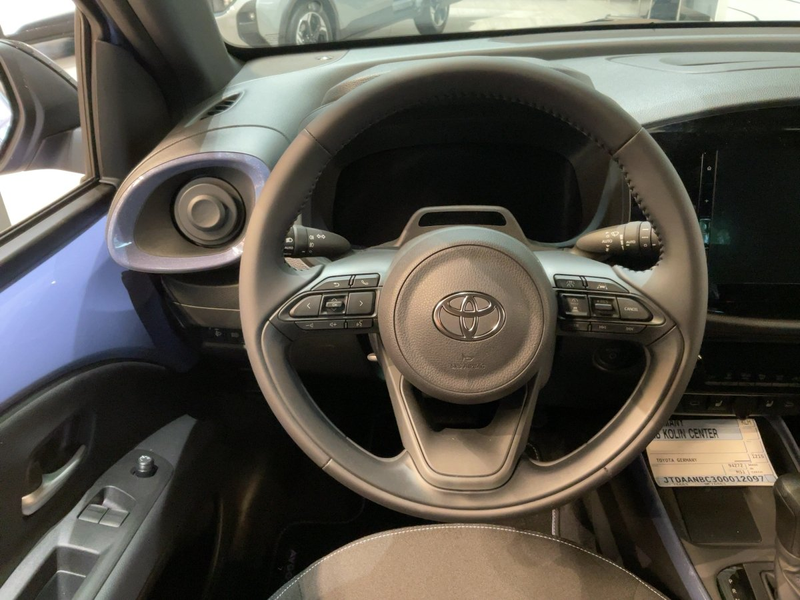 Toyota Aygo 1.5 Teamplayer ACC LED Navi SHZ Kam. PDC — photo 14
