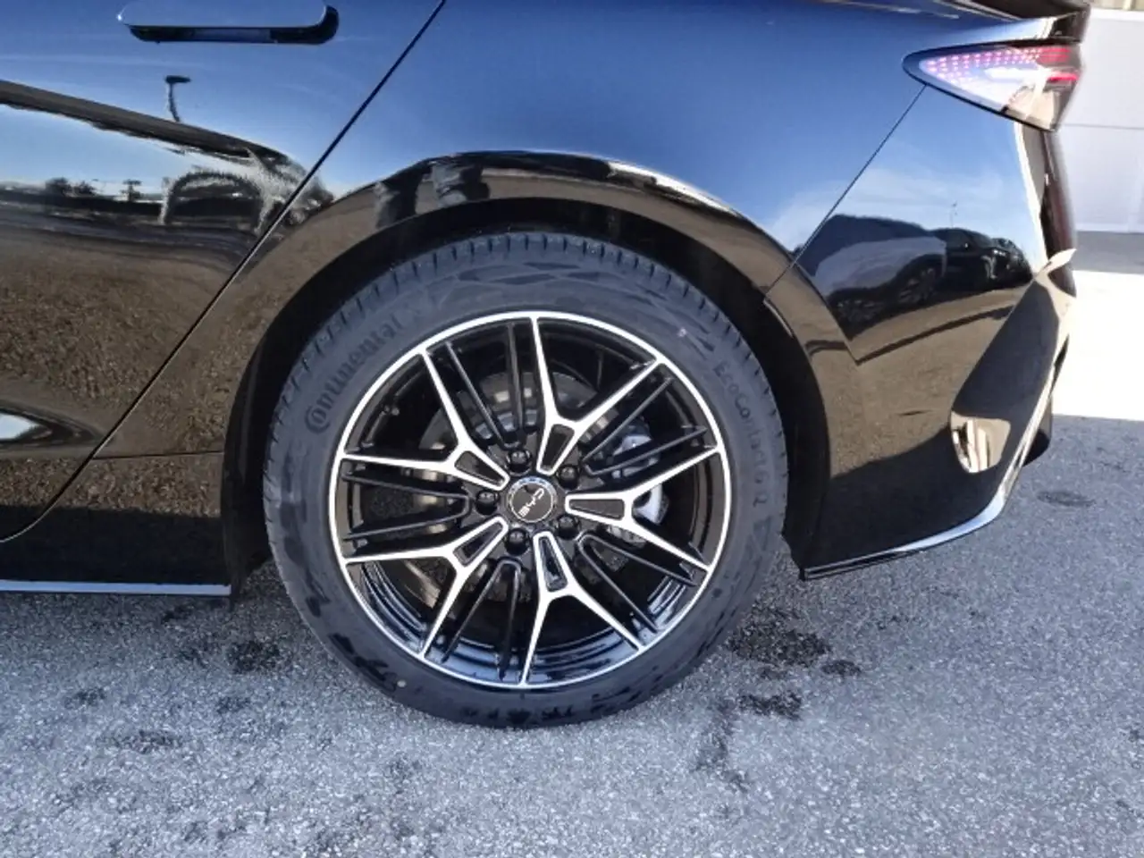 BYD SEAL