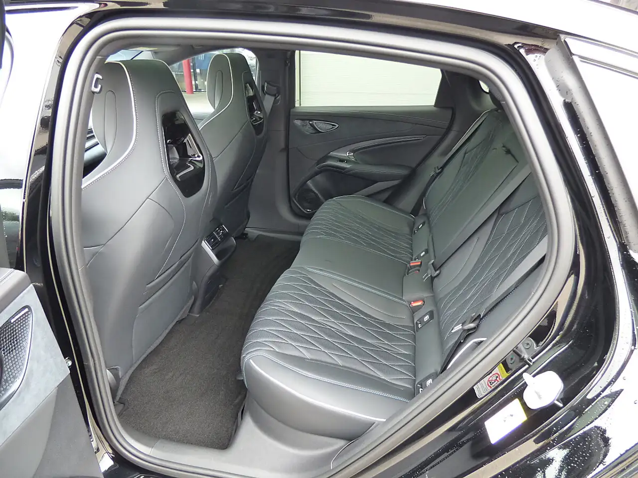BYD SEAL