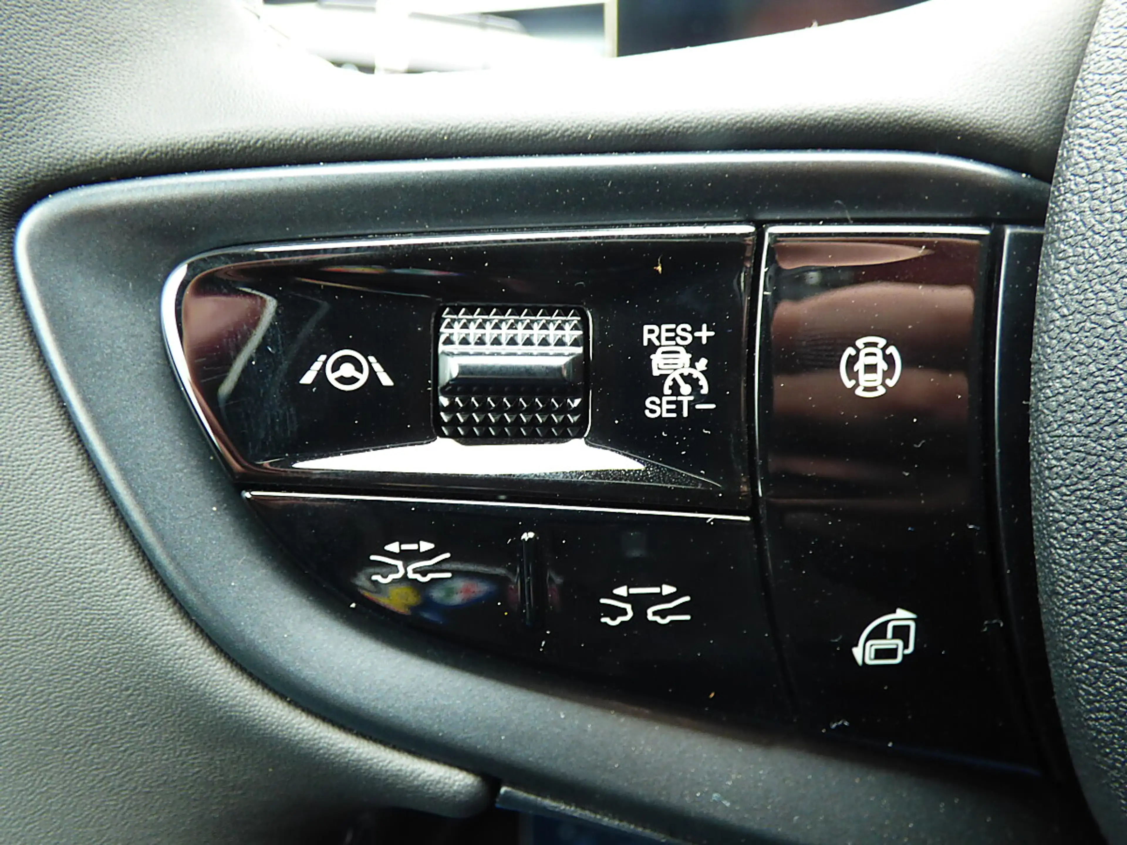 BYD Seal Excellence Österreich Paket 82,5kWh AWD LAGERND — photo 13