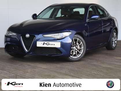 Alfa Romeo Giulia 2.0T Super | Xenon | Navi | Keyless