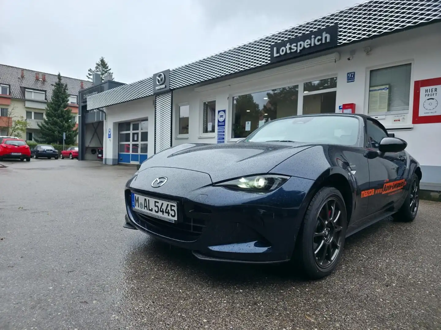 Mazda MX-5 1.5L SKYACTIV-G (132 hp) Recaro-Sitze, Bose-Sound, Blau - 2