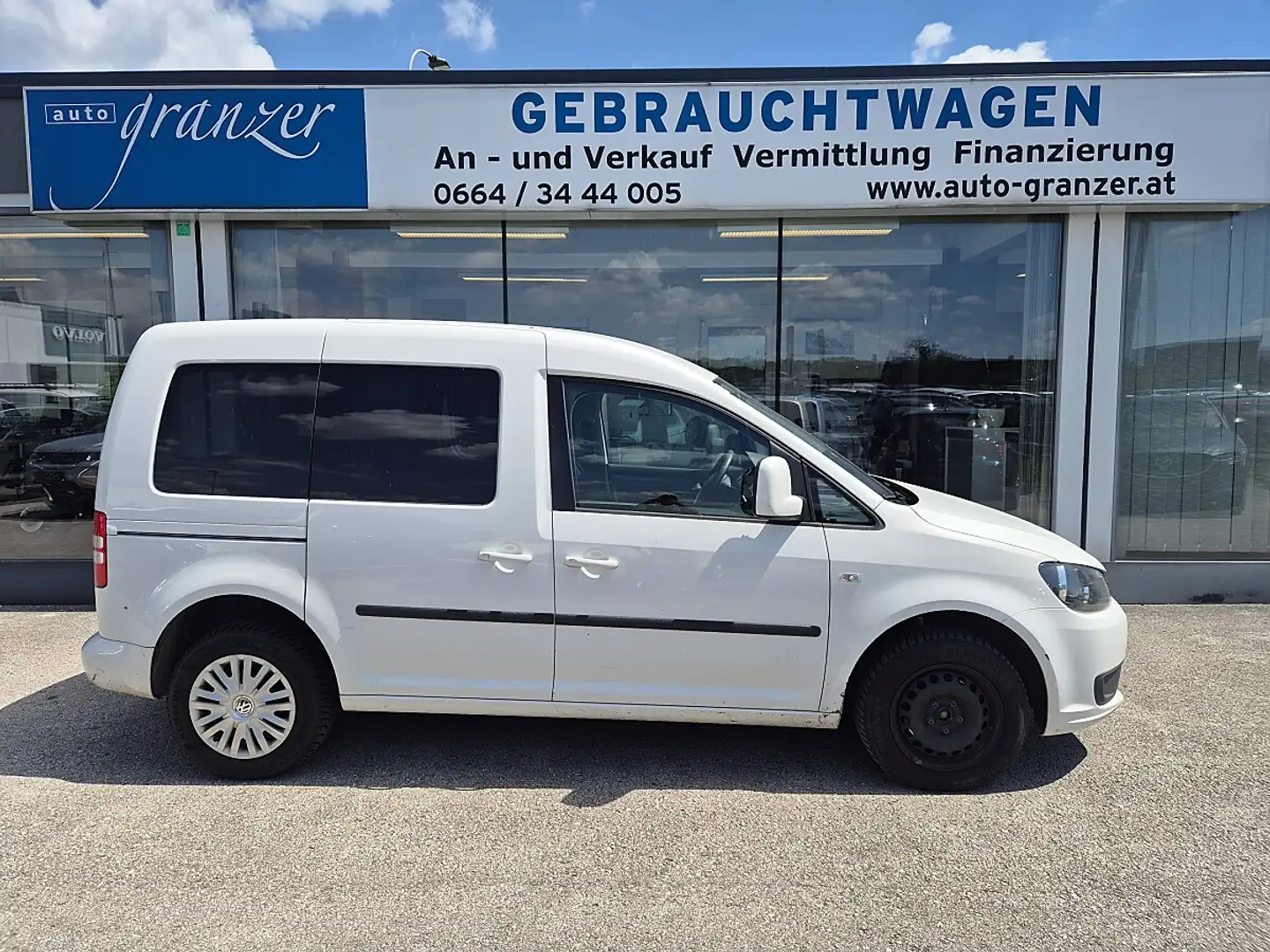 Volkswagen Caddy Kombi Trendline 1,6 TDI DPF Weiß - 1