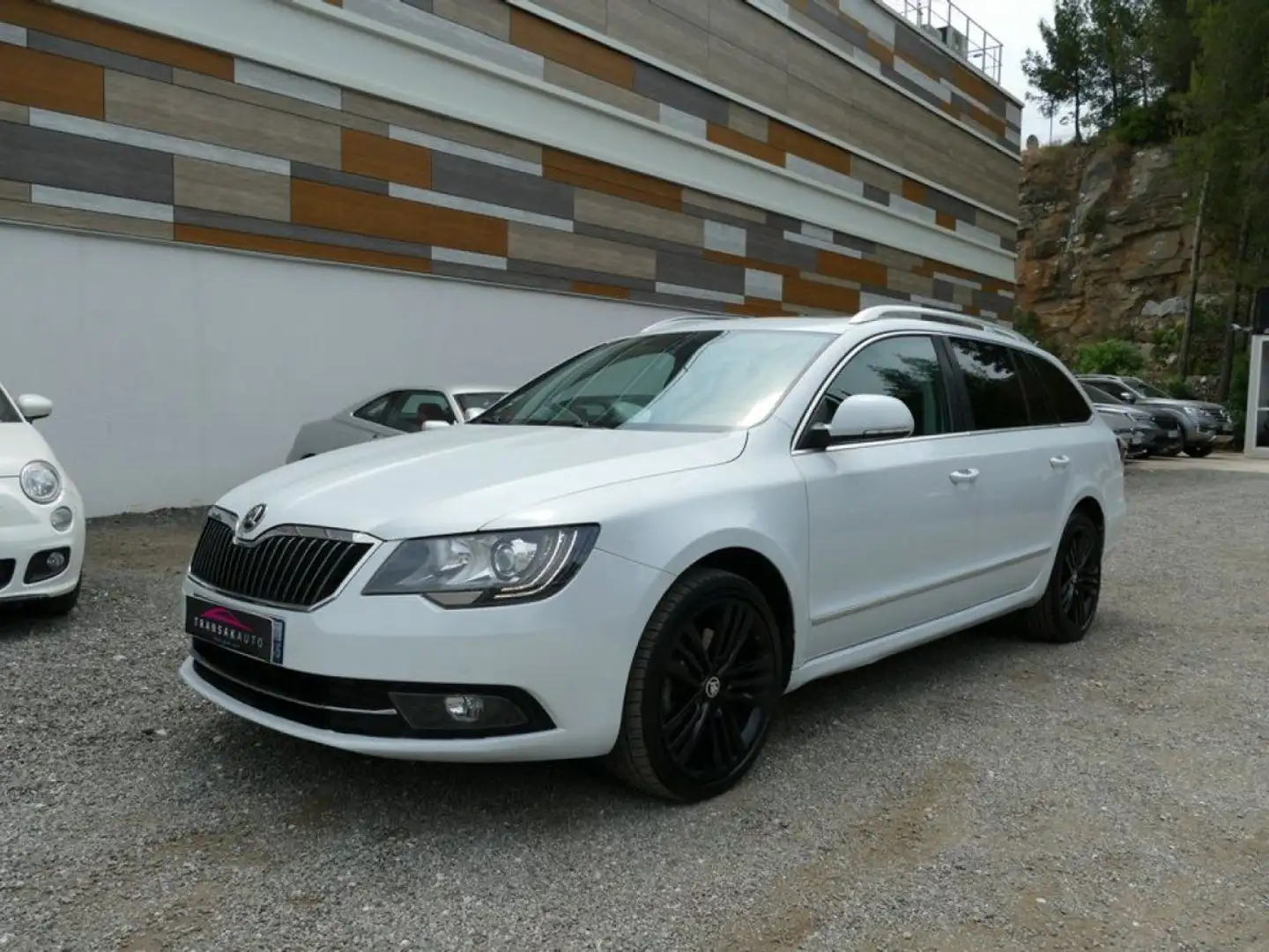 Skoda Superb COMBI 2.0 TDI 140 Ch DSG7 TOIT OUVRANT Blanc - 1