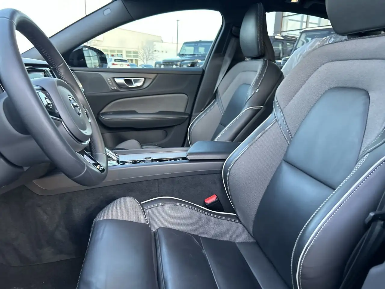 Volvo S60 снимка Volvo S60