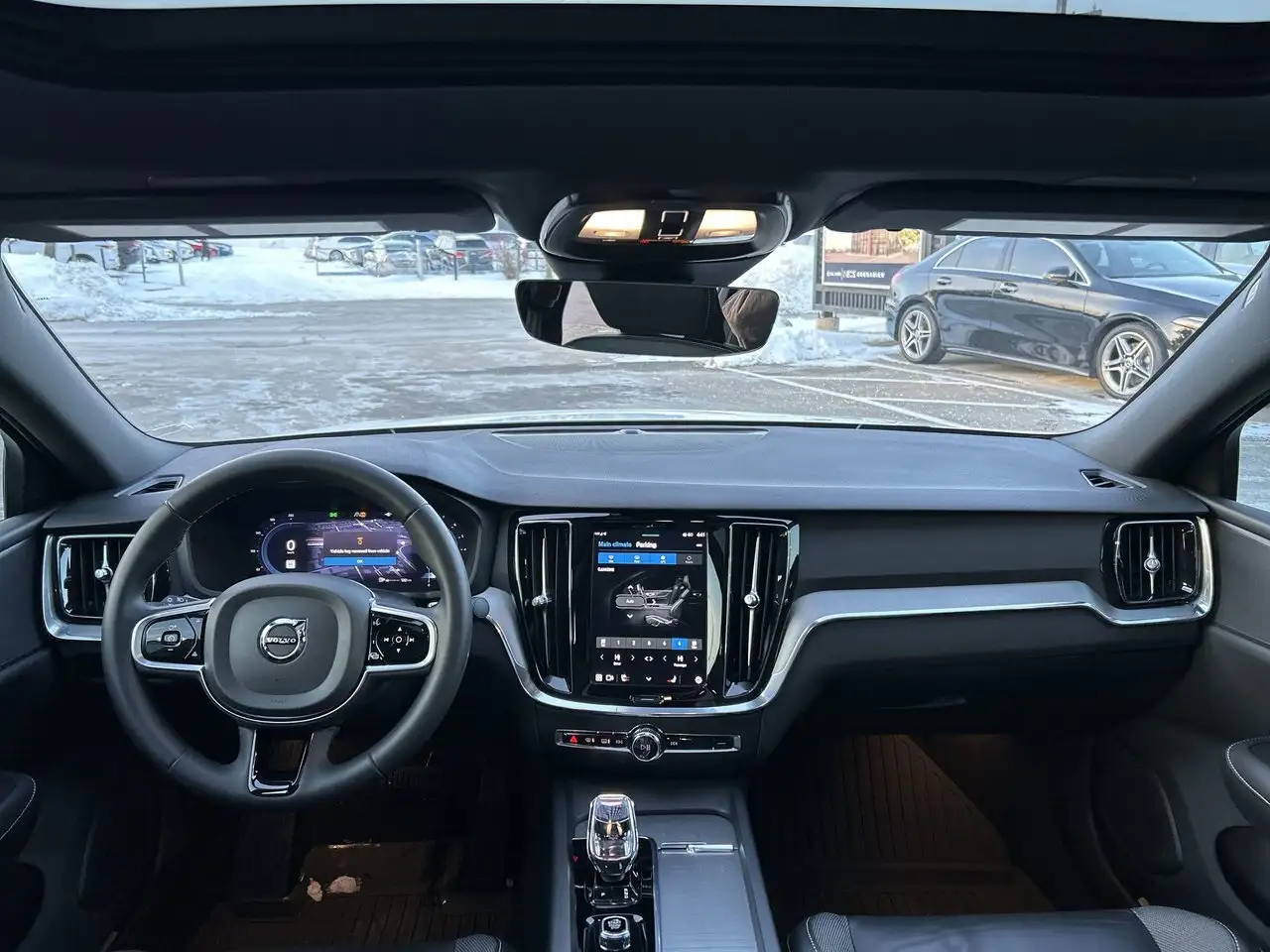 Volvo S60 снимка Volvo S60