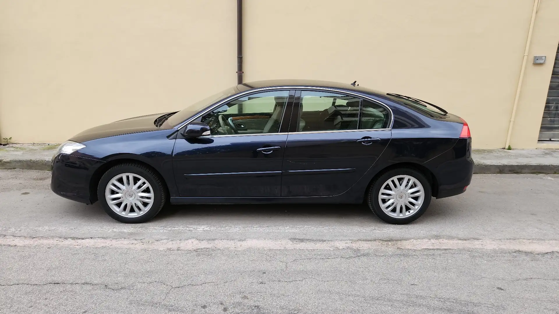 Renault Laguna 2.0 16v Initiale - 1
