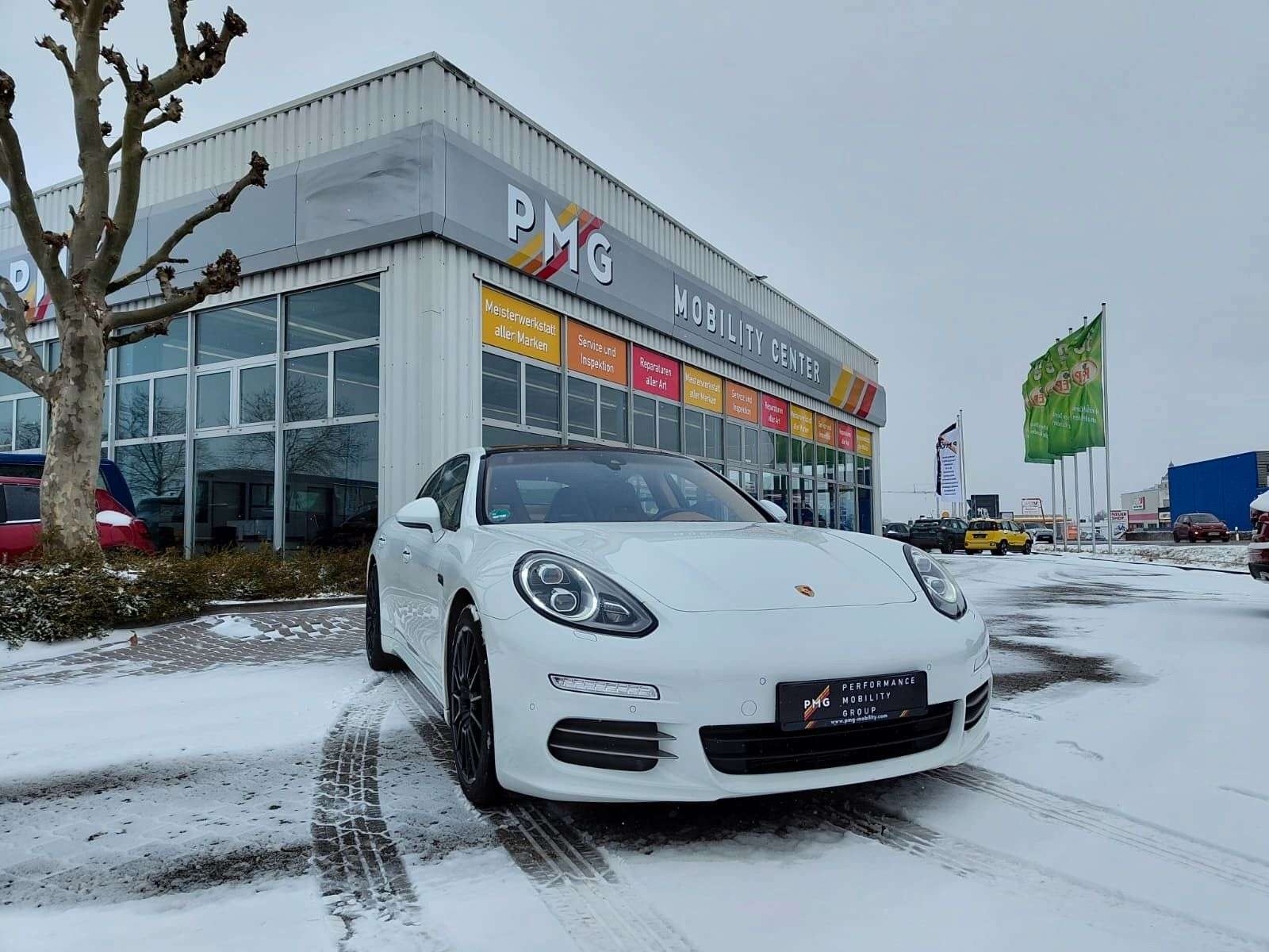 Second hand Porsche Panamera 