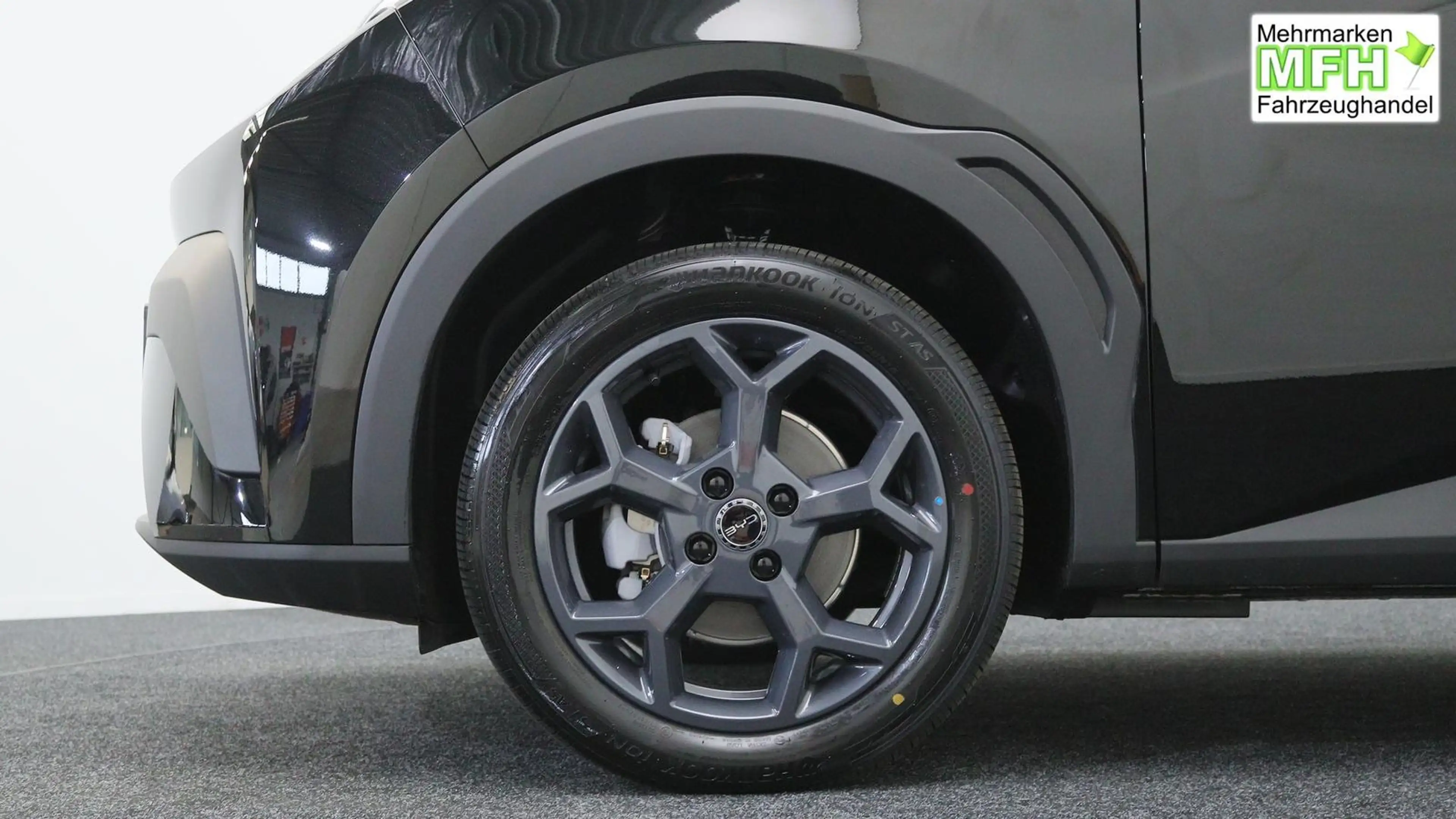 BYD Dolphin Surf Boost 43 kWh / Navi ACC Elektr. Sitze V. PDC H ... — photo 10