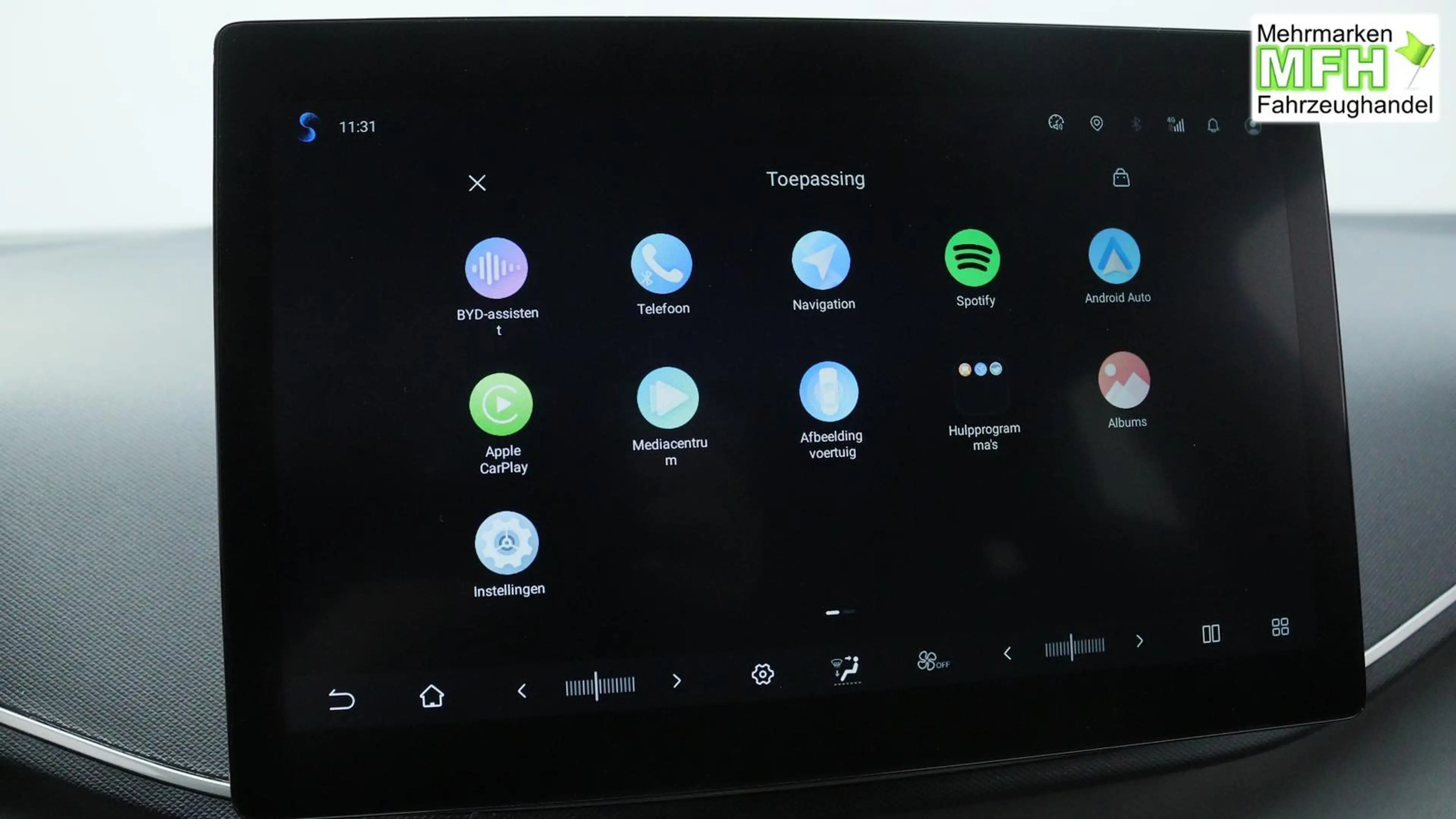 BYD Dolphin Surf Boost 43 kWh / Navi ACC Elektr. Sitze V. PDC H ... — photo 12