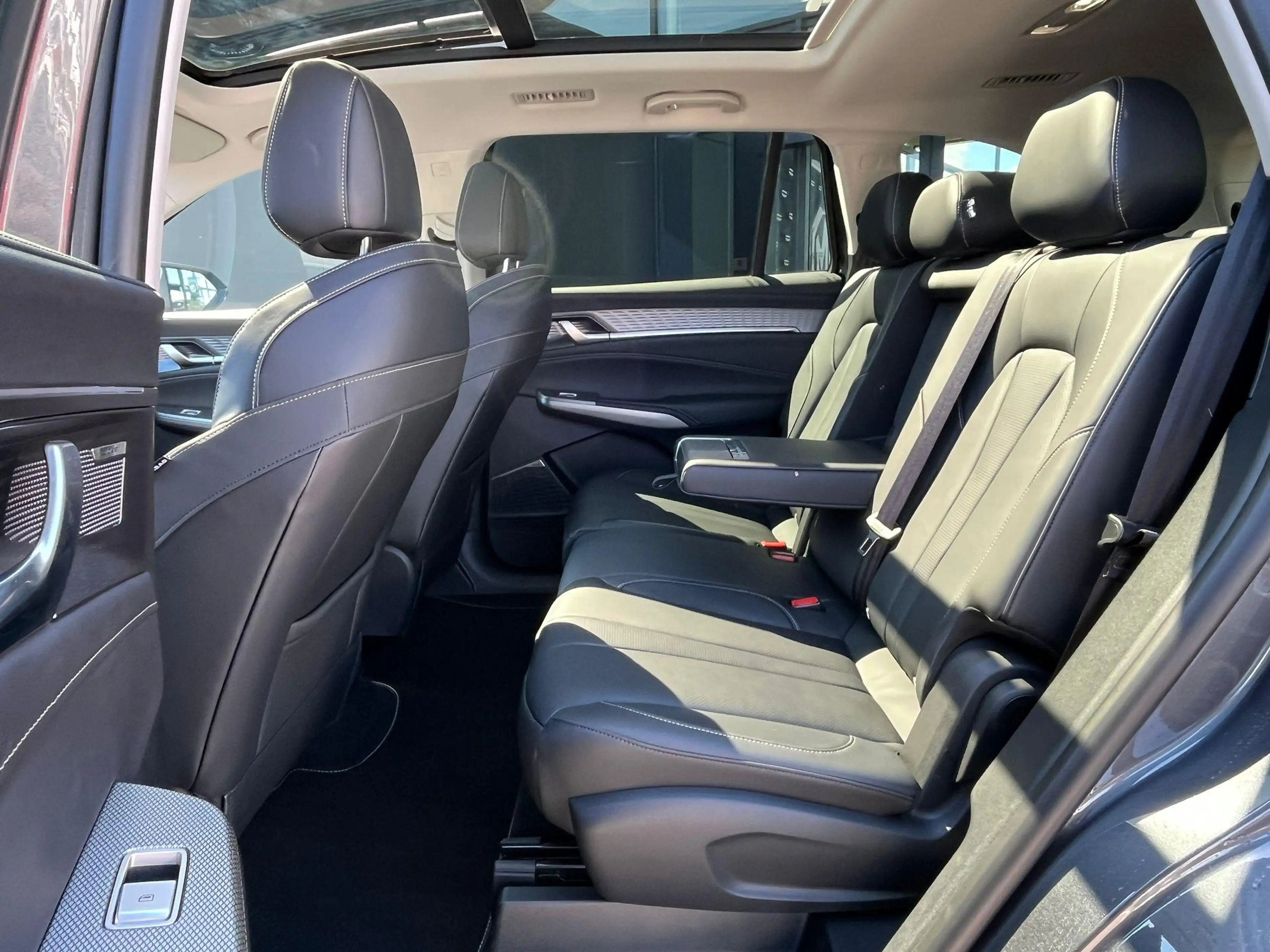 MG MGS9 1.5 PHEV Aut. Premium | Panoramadak | Led Sfeerlic — photo 9