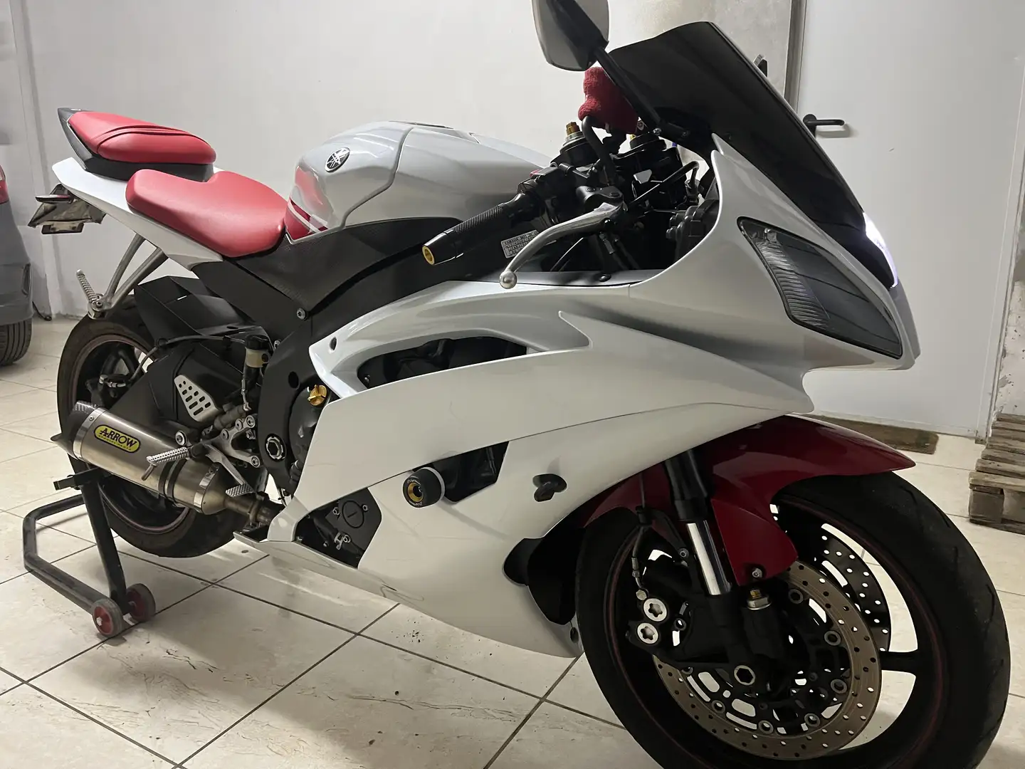 Yamaha YZF-R6 sportiva Bianco - 1