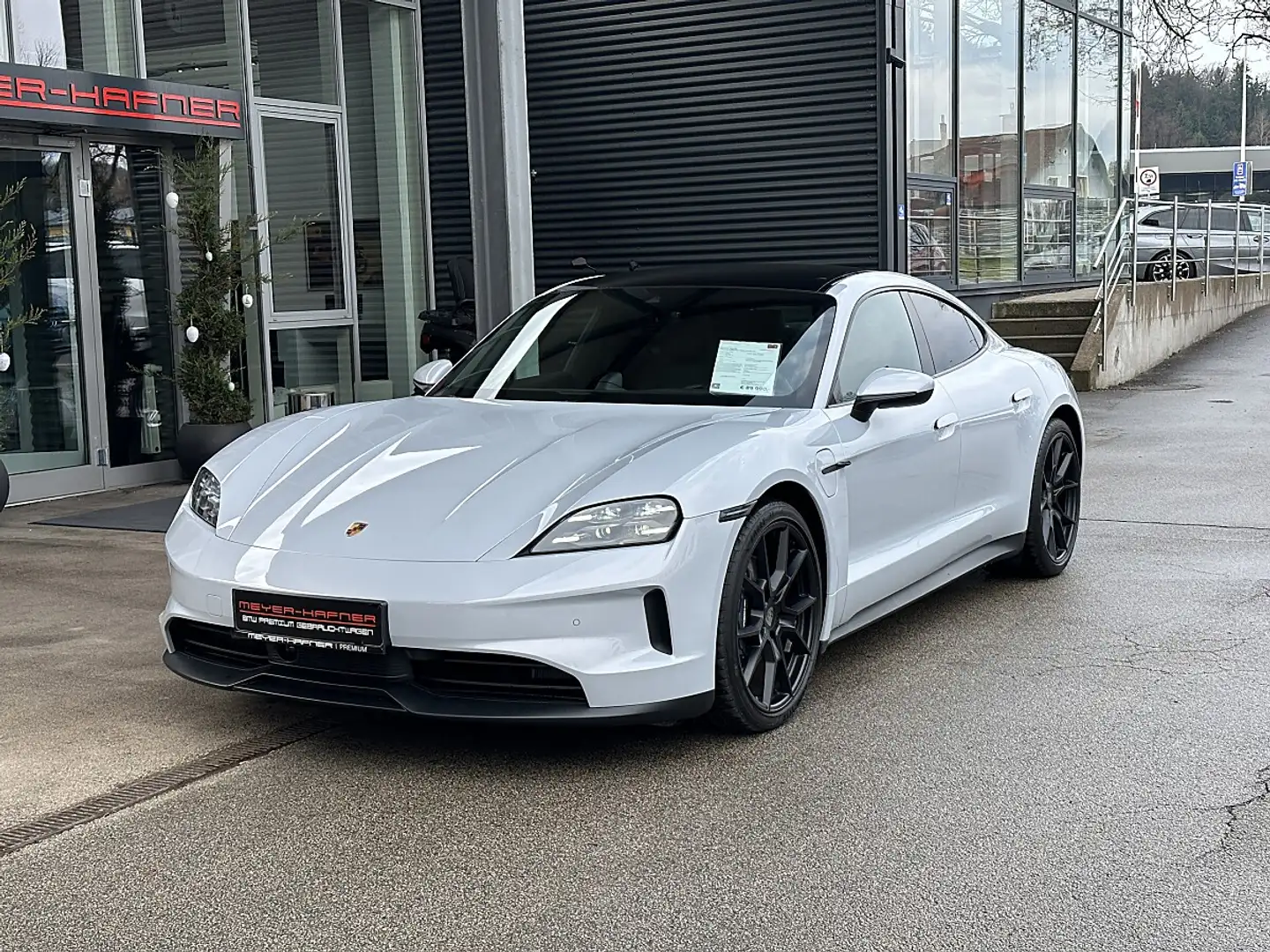 porsche taycan