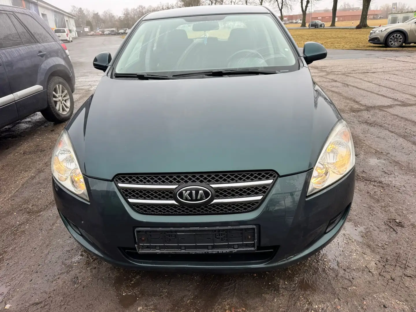 Kia Ceed / cee'd LX **HU/AU NEU** Grün - 1