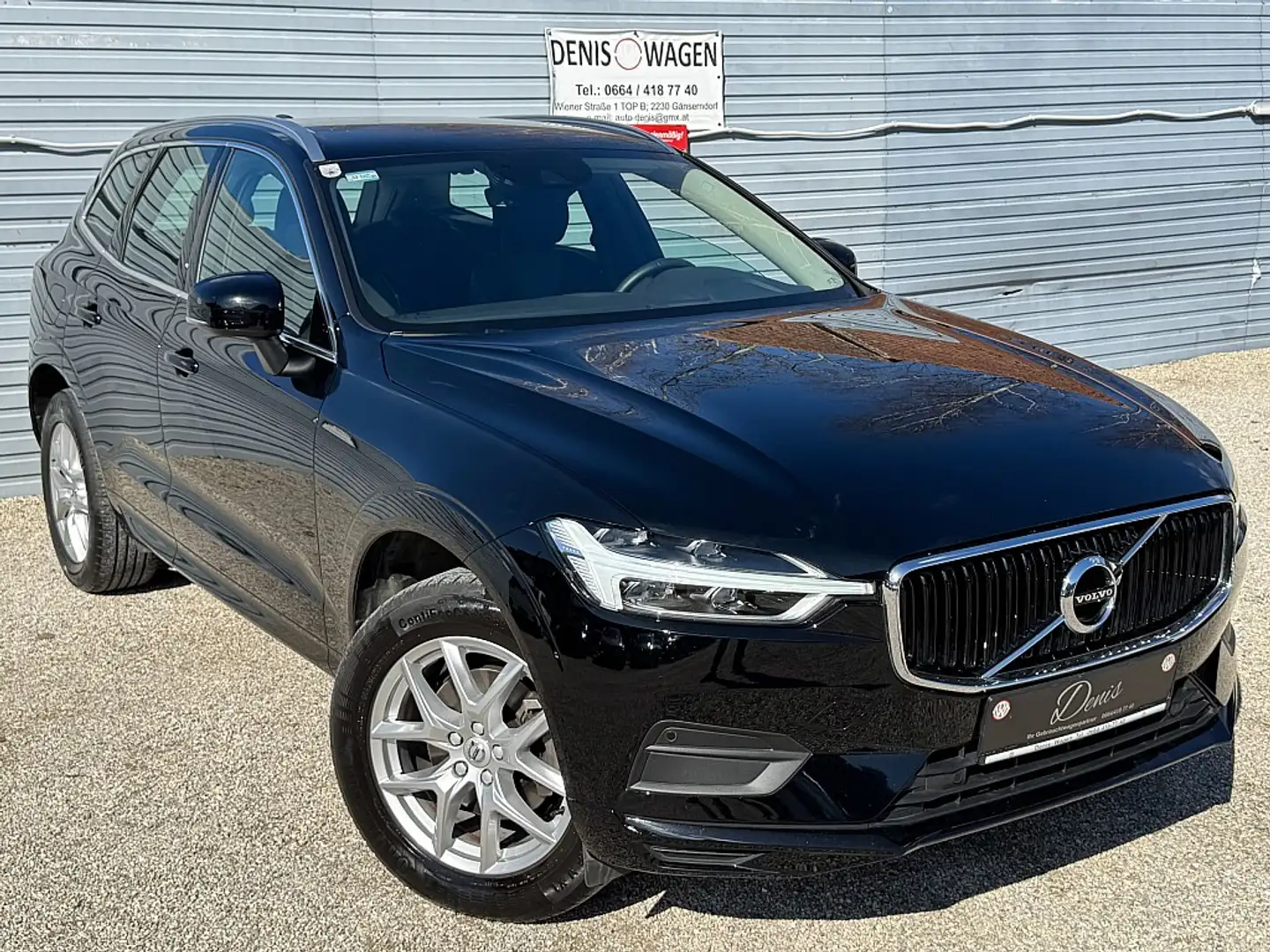 Volvo XC60 D4 Momentum Pro Geartronic Zwart - 1
