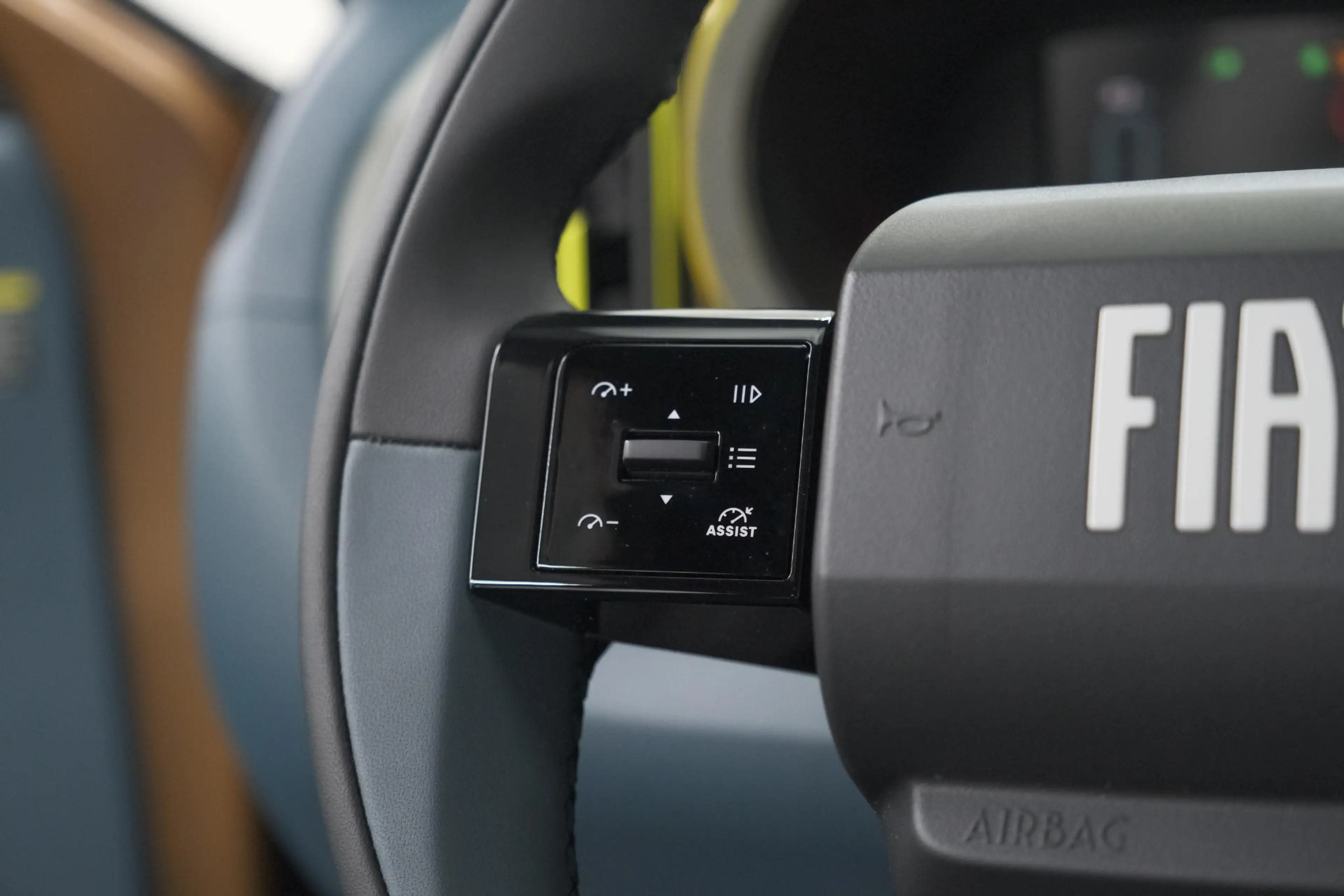 Fiat Grande Panda E La Prima 7 kW 44 kWh | 1 Fase | Camera | Navigat — photo 3