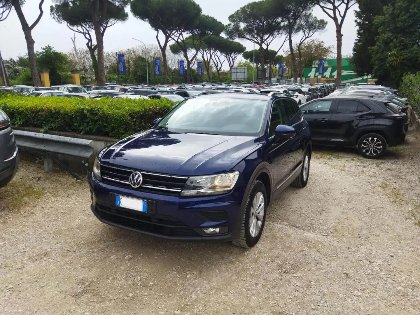 Volkswagen Tiguan 2.0tdi 4MOTION BUSINESS 4X4 150cv ANDROID/CARPLAY Albastru - 2