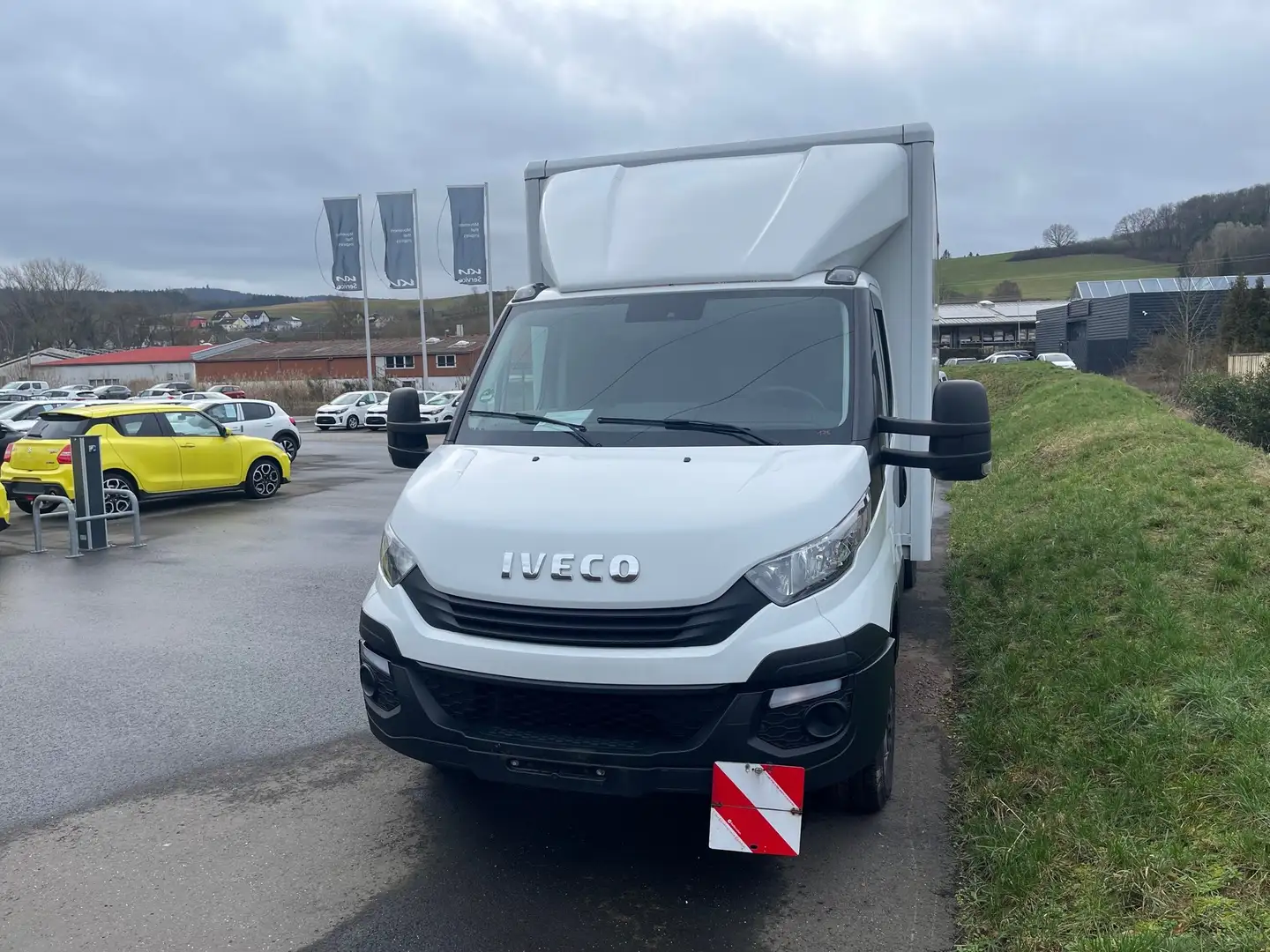 Iveco Daily 35 S 16 Weiß - 1
