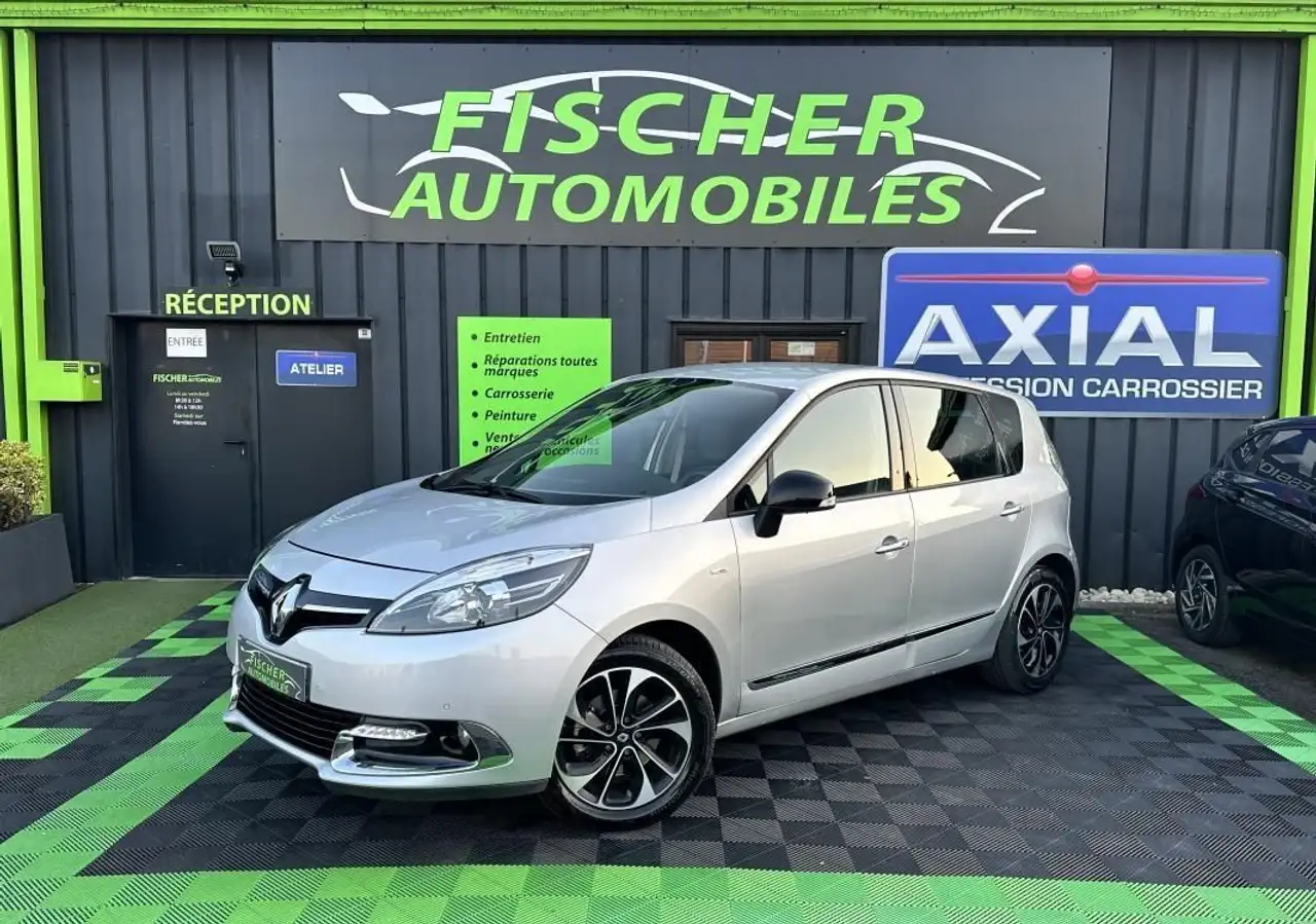 Renault Scenic ScÃ©nic 3 TCE 130 CH BOSE 1ERE MAIN