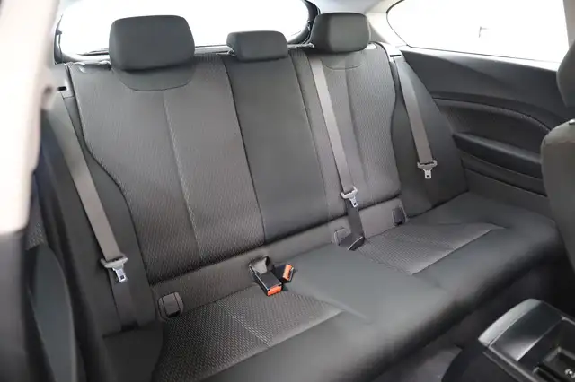 BMW 1 Series view 12
