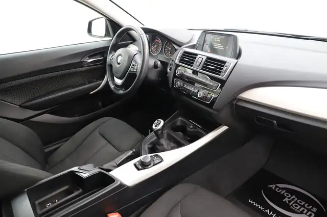 BMW 1 Series view 15
