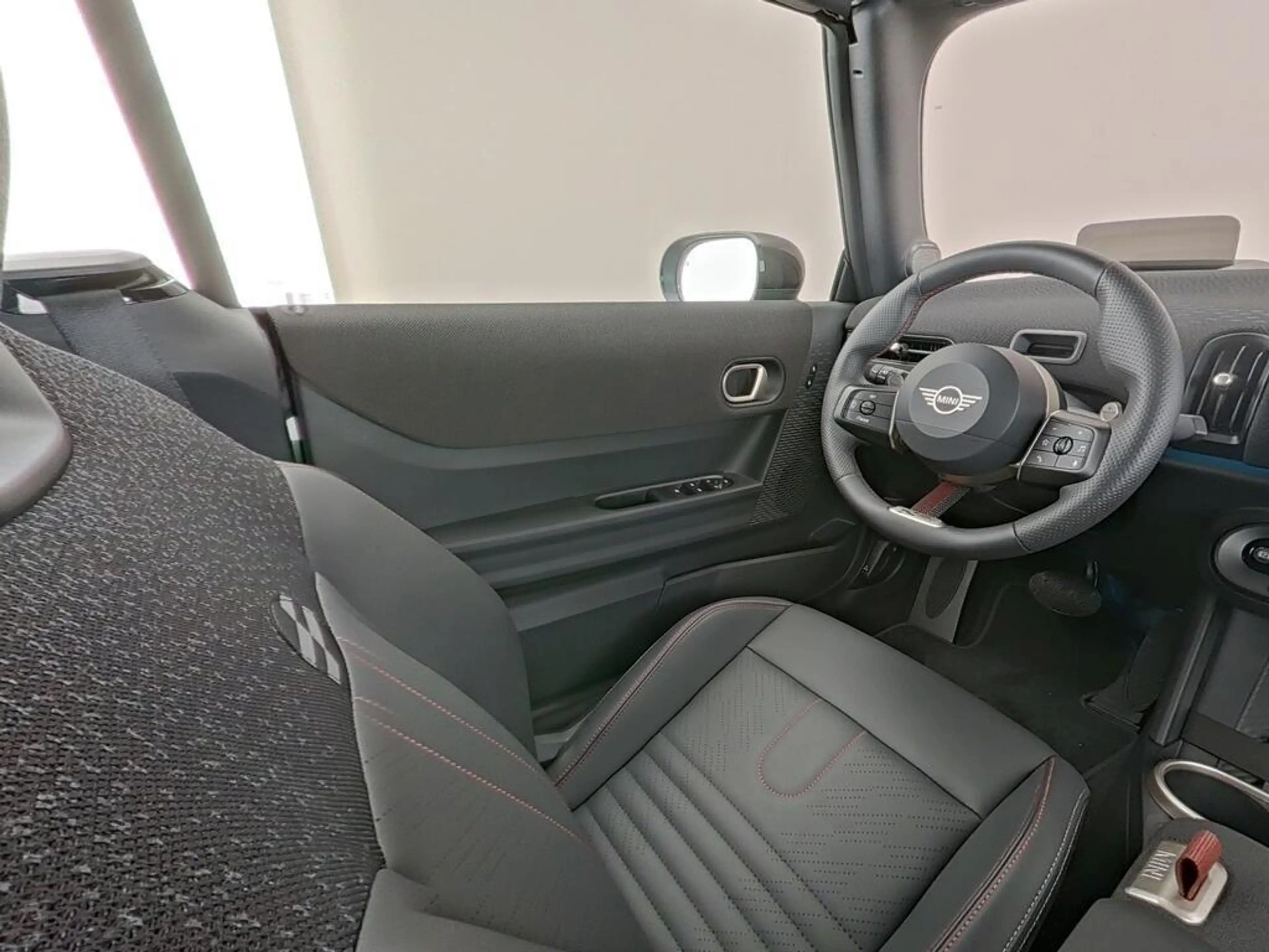 MINI Cooper S Cabrio 2.0 John Cooper Works XL — photo 4