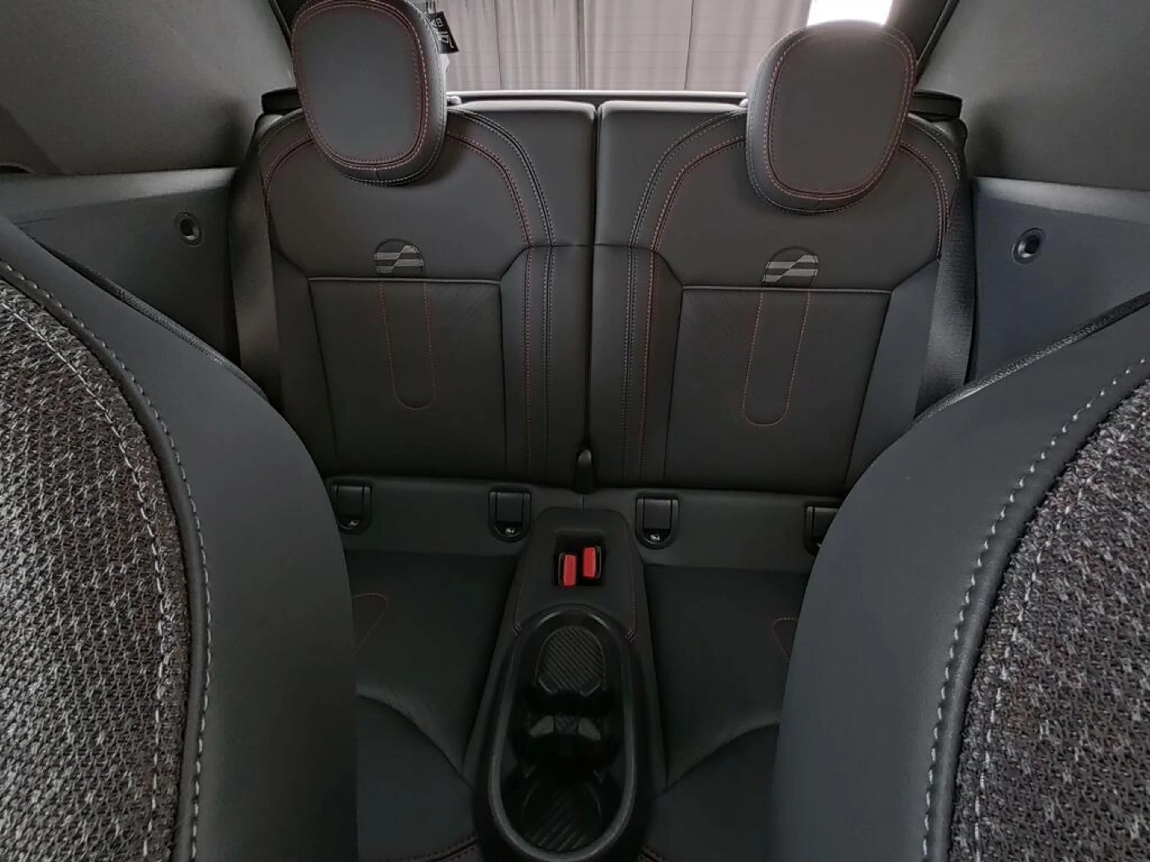 MINI Cooper S Cabrio 2.0 John Cooper Works XL — photo 6