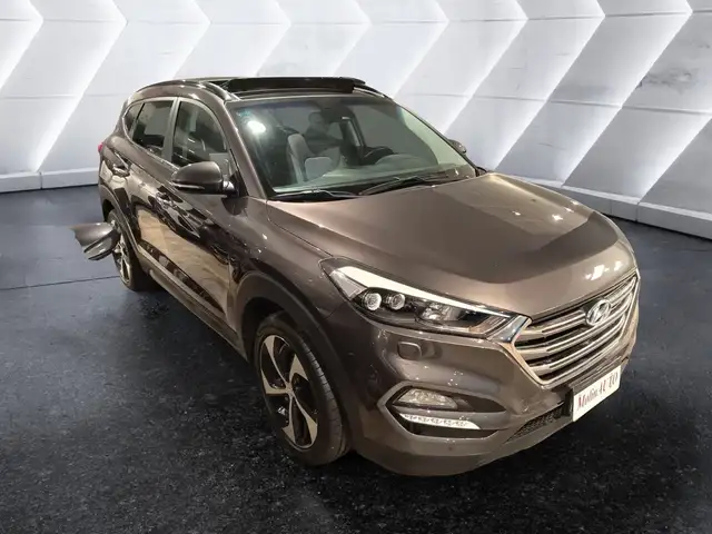 Hyundai Tucson view 2