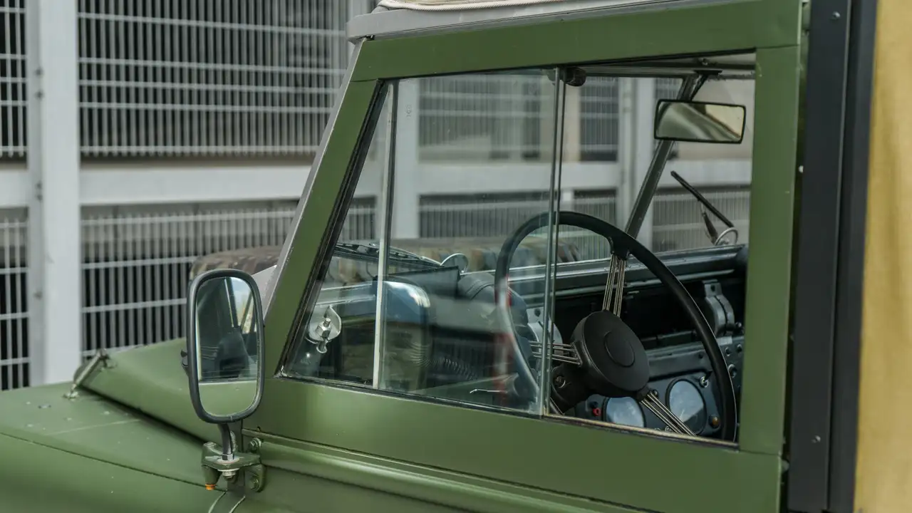 Land Rover Defender 109 Pick Up, foto 9