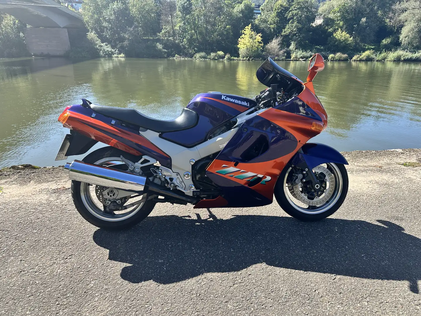 Kawasaki ZZR 1100 - 2