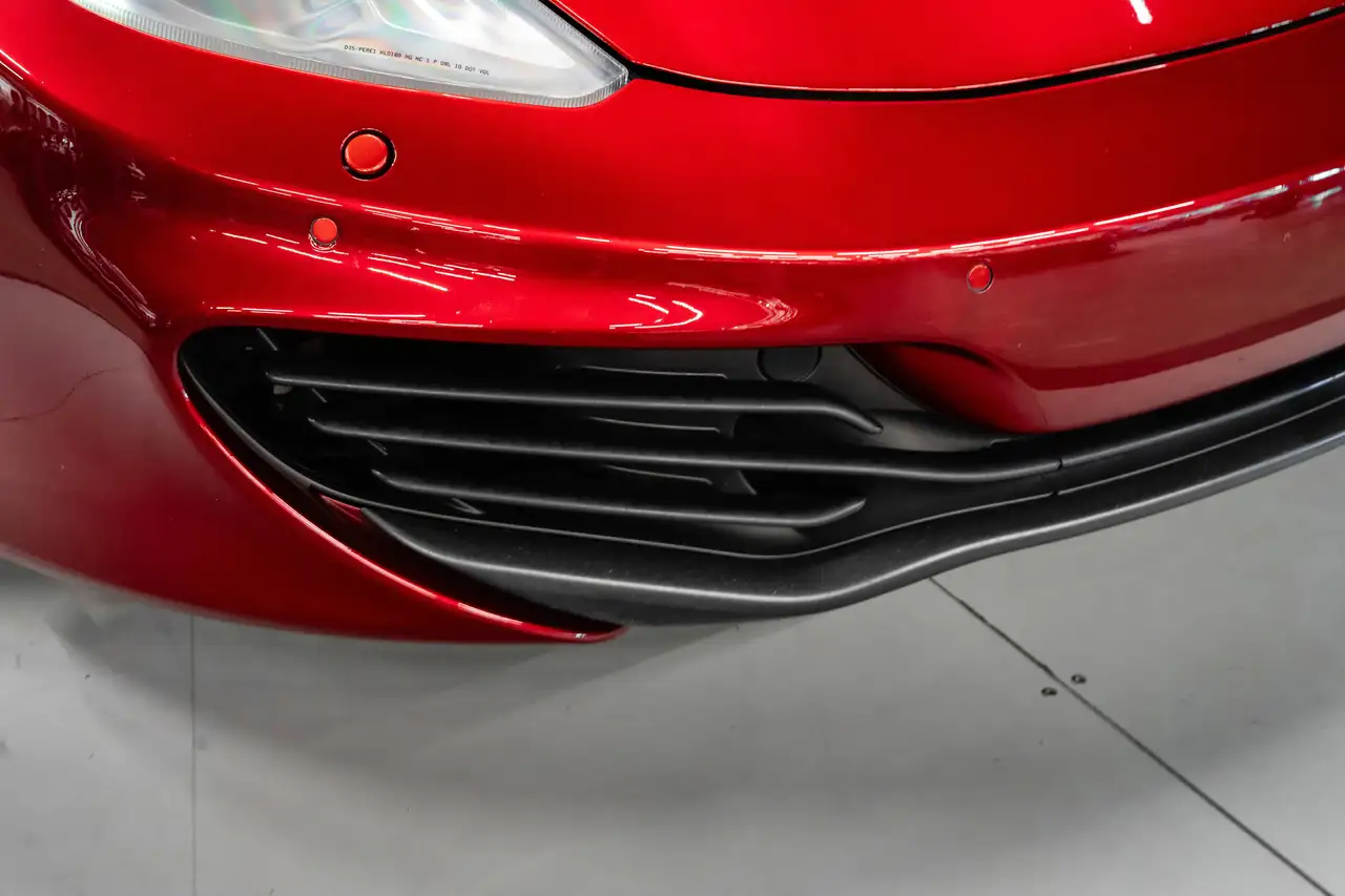 McLaren MP4-12C снимка McLaren MP4-12C