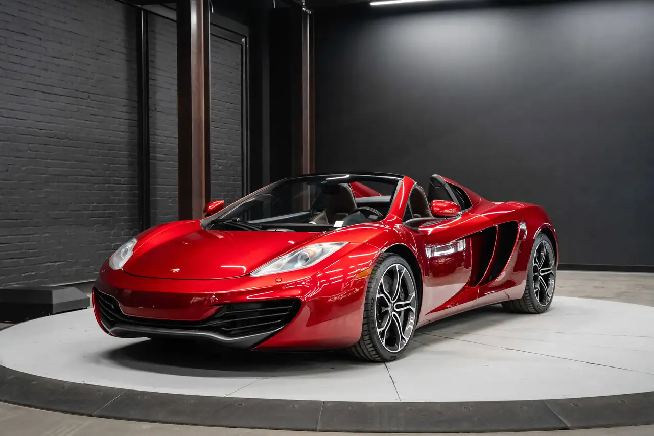 McLaren MP4-12C снимка McLaren MP4-12C