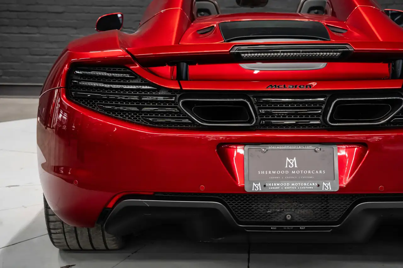 McLaren MP4-12C снимка McLaren MP4-12C
