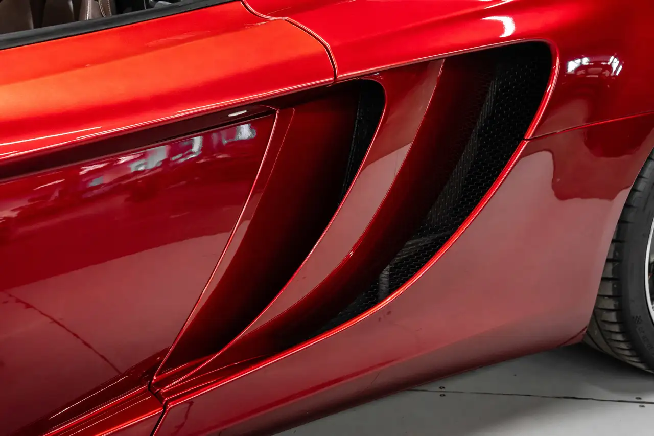 McLaren MP4-12C снимка McLaren MP4-12C