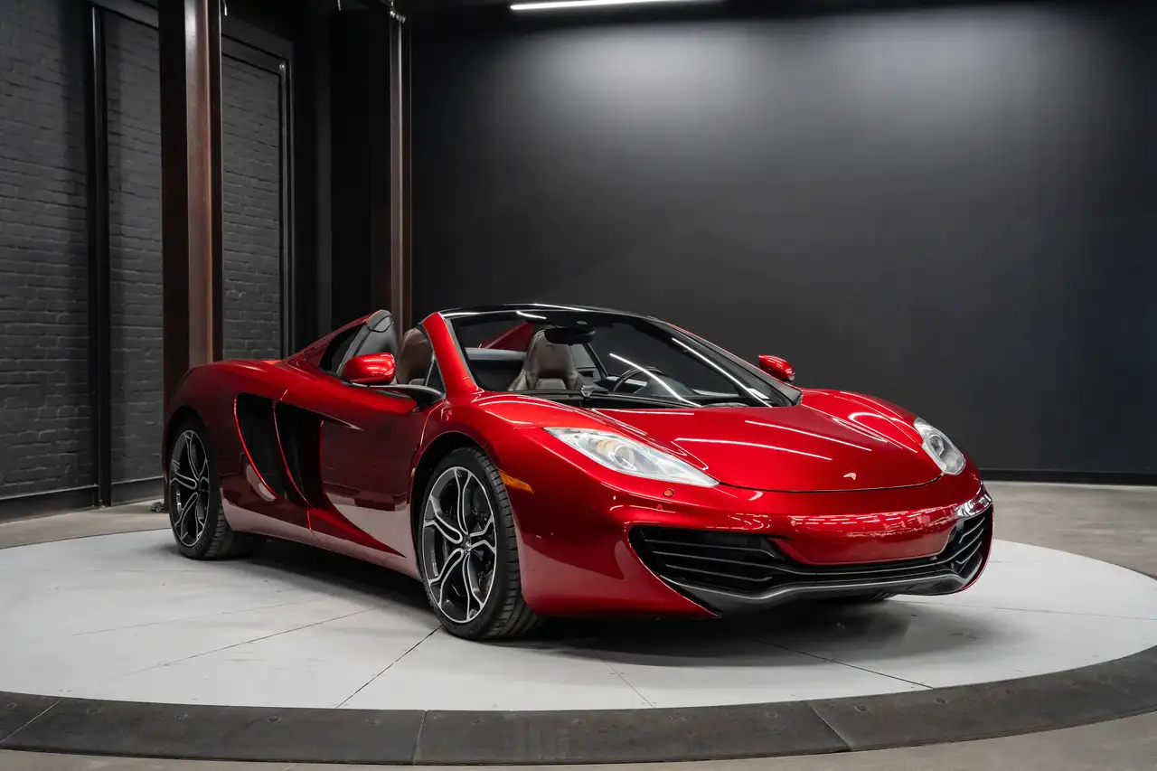 McLaren MP4-12C снимка McLaren MP4-12C