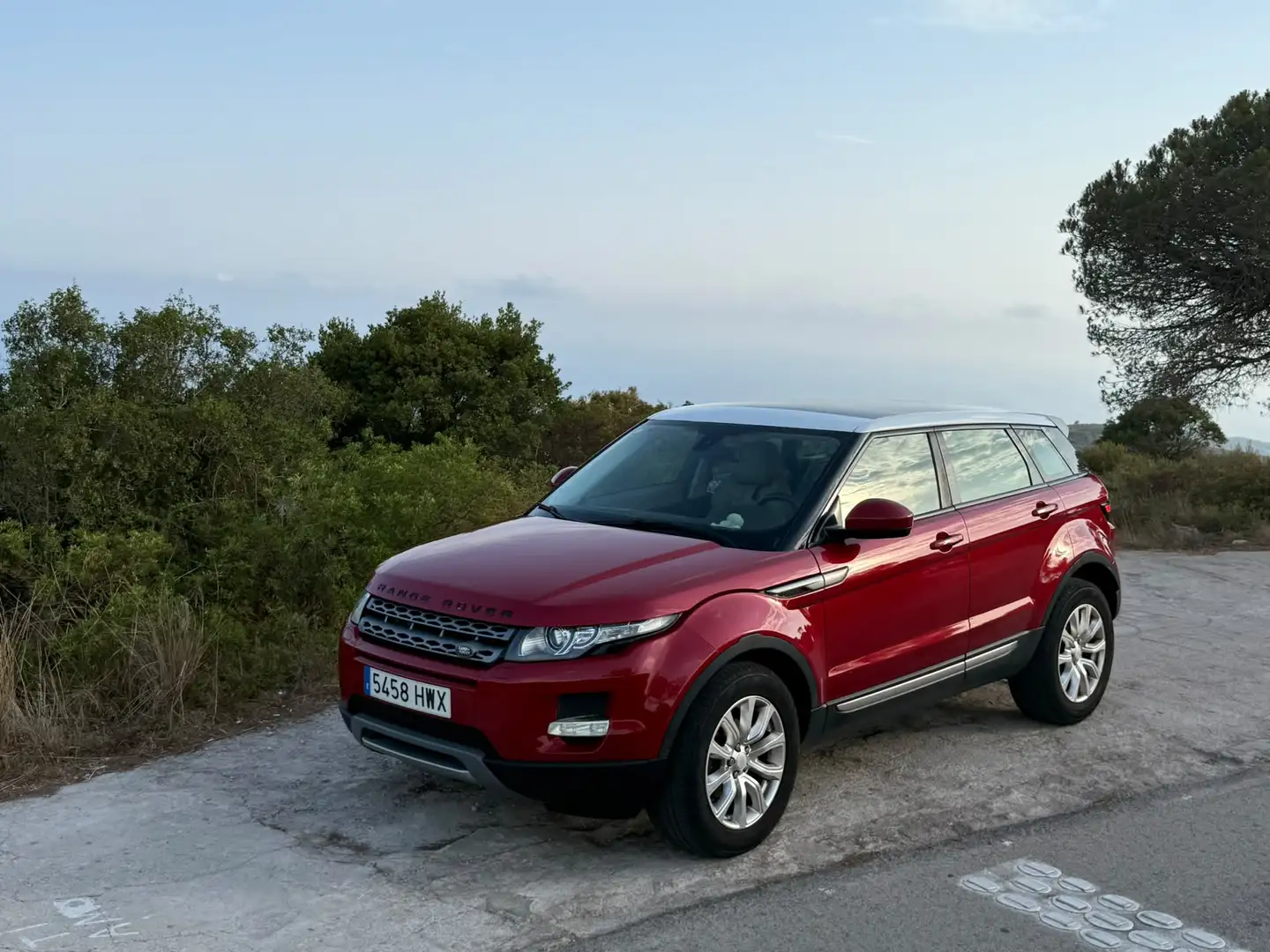 Land Rover Range Rover Evoque Range Rover Evoque 2.2L SD4 Pure Tech 4x4 190 Pure Tech Rojo - 2